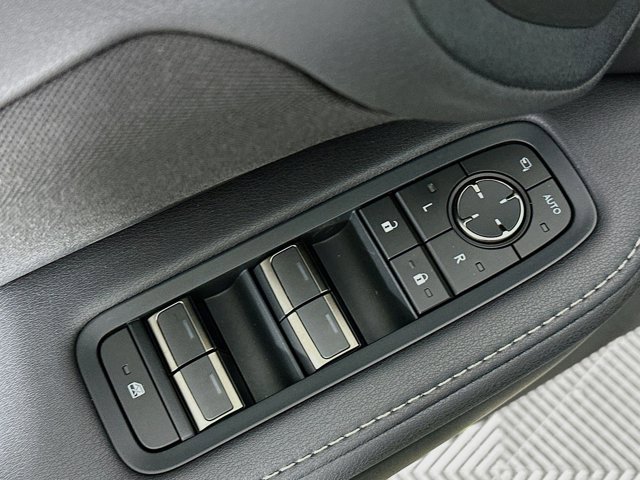 2026 Lexus TX 500h F-Sport Premium - Photo 18