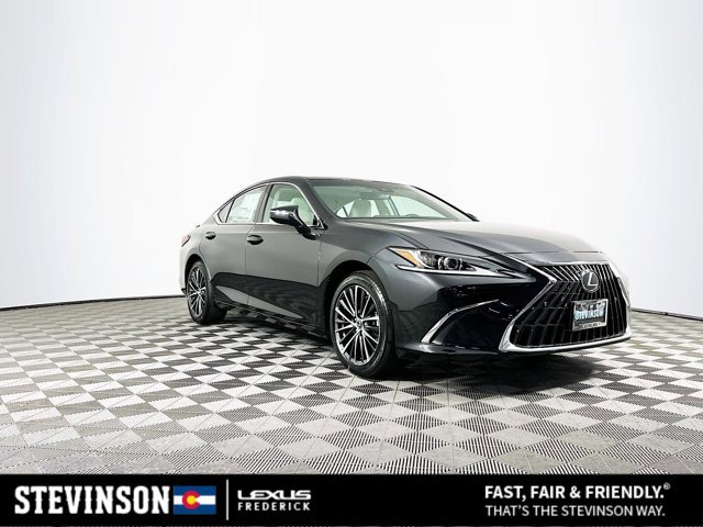 2025 Lexus ES 300h Base