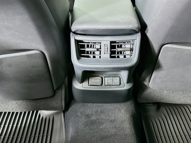 2025 Lexus ES 300h - Photo 28