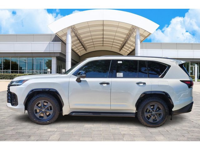 2025 Lexus LX photo 3