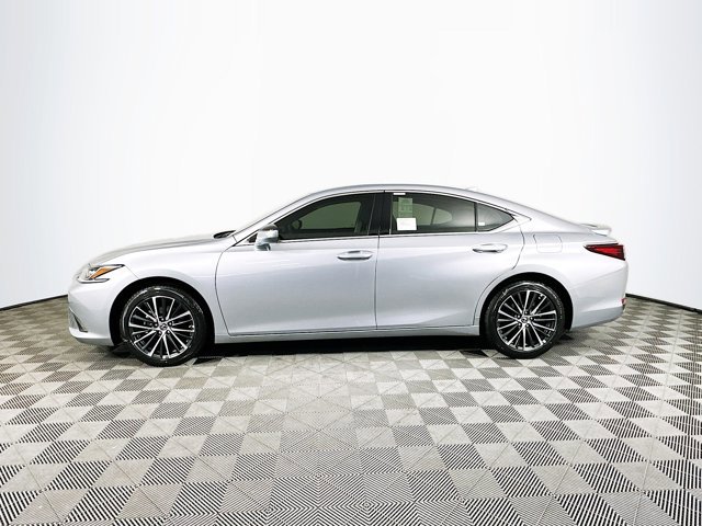 2025 Lexus ES 300h - Photo 4