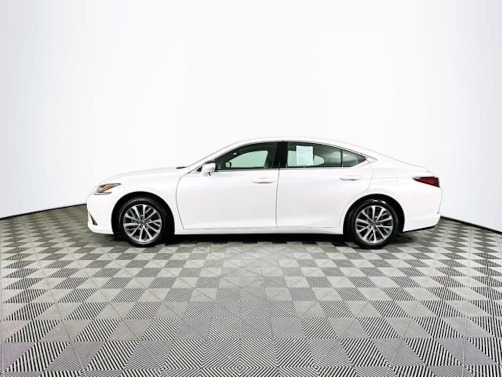 Used 2025 Lexus ES 350 Base Sedan