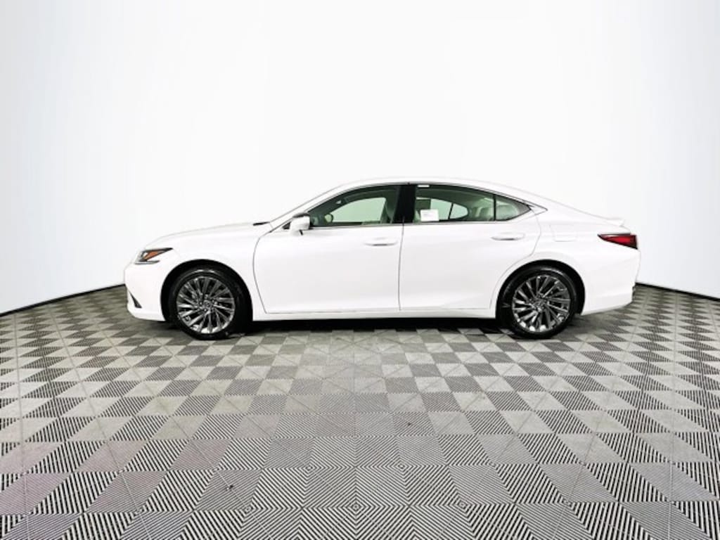New 2025 Lexus ES 300h Luxury Sedan