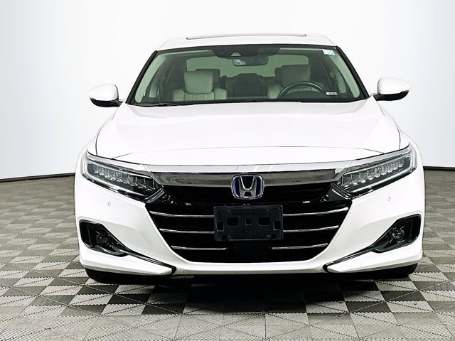 2022 Honda Accord Hybrid Touring photo 2
