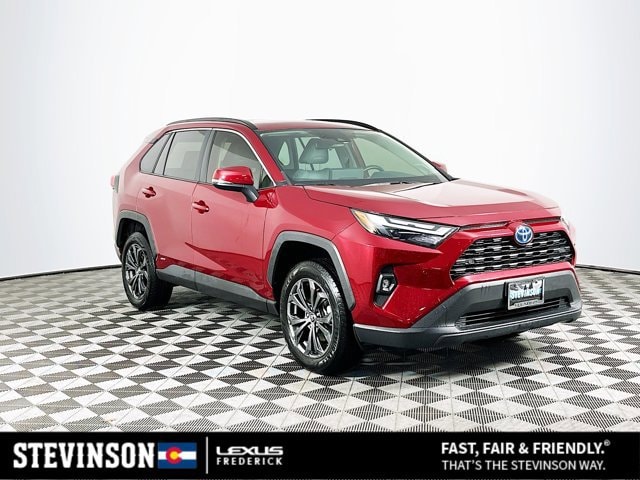 2023 Toyota RAV4 XLE Premium's photo