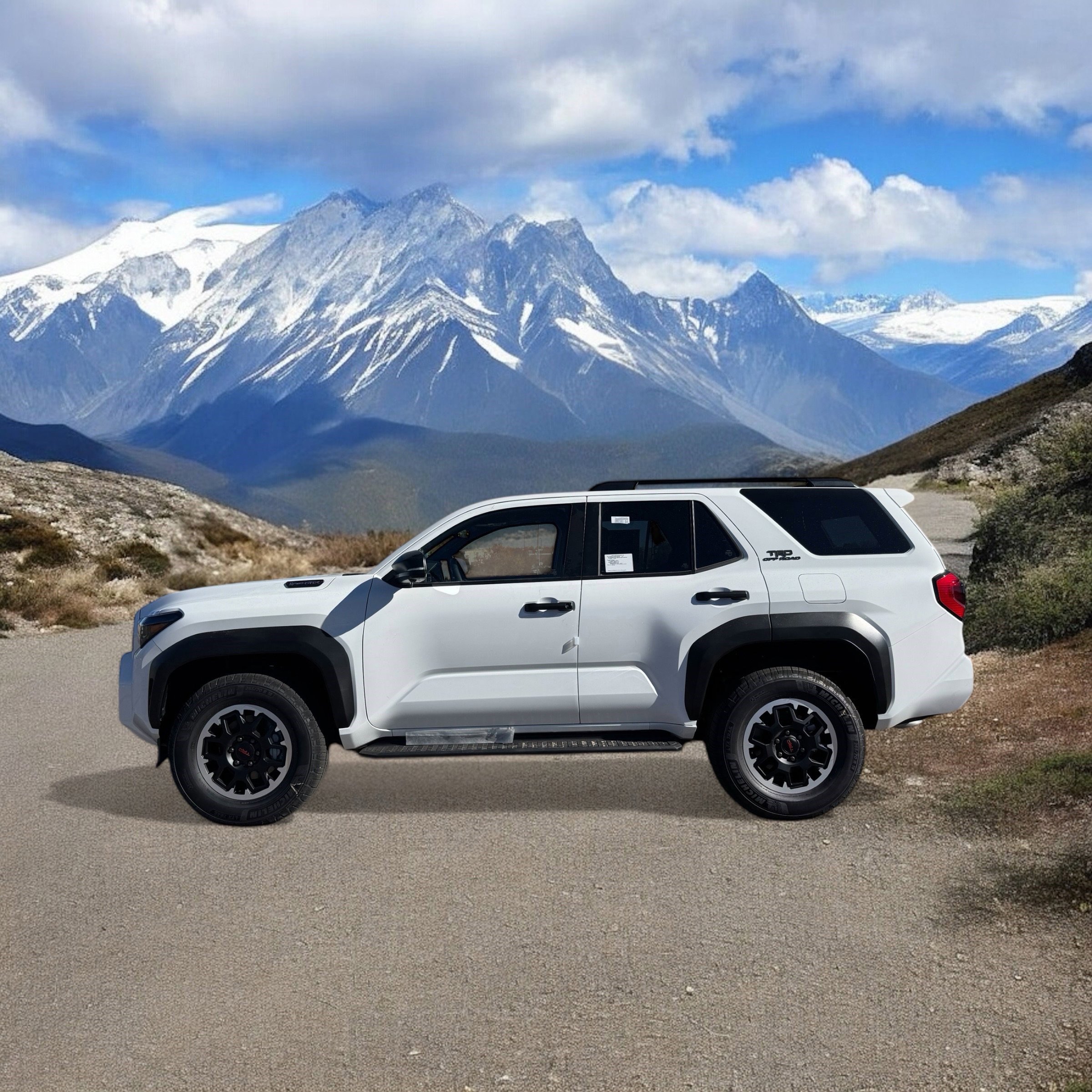 2025 Toyota 4Runner TRD Off-Road Premium photo 2