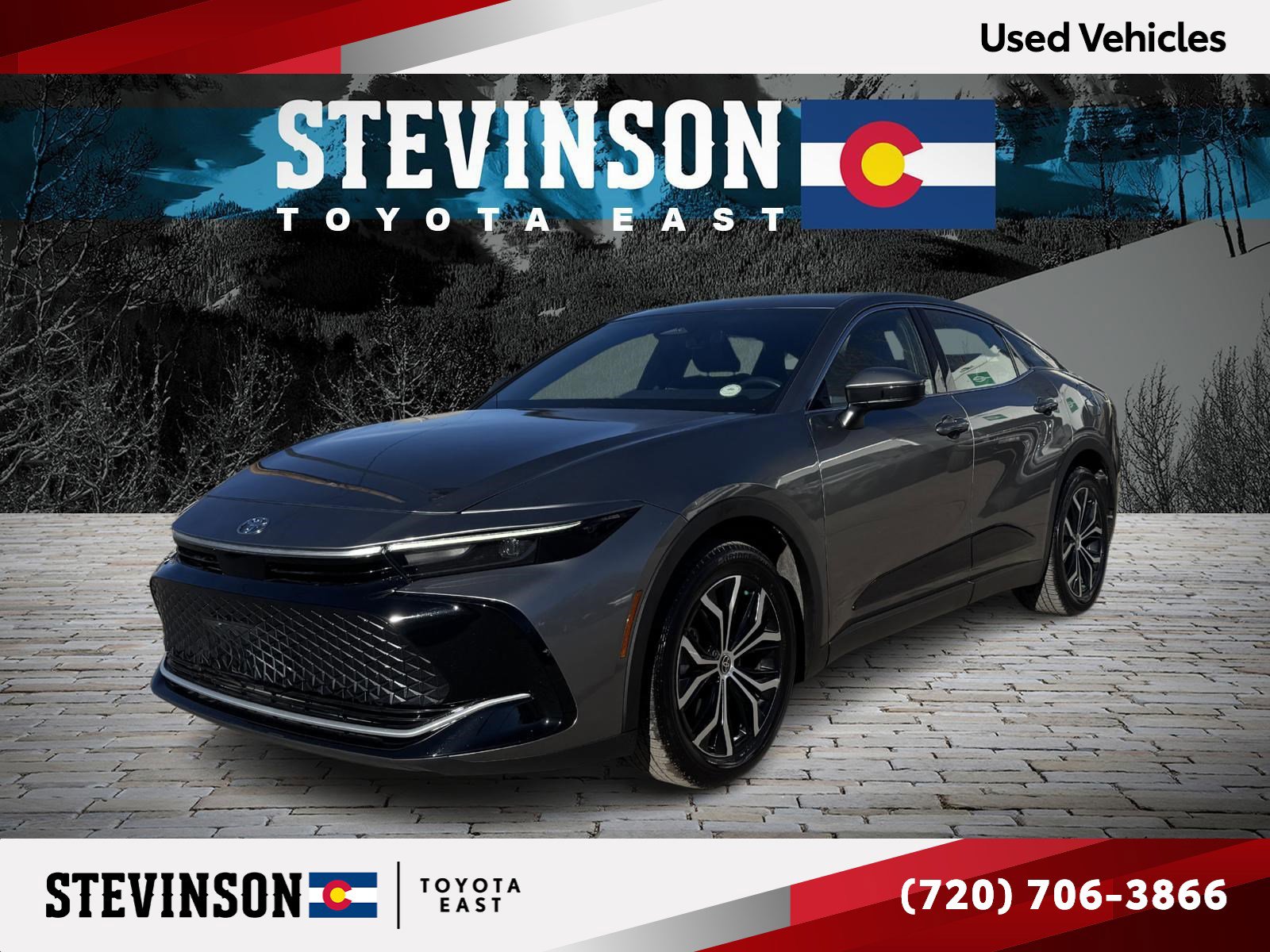 2025 Toyota Crown XLE's photo