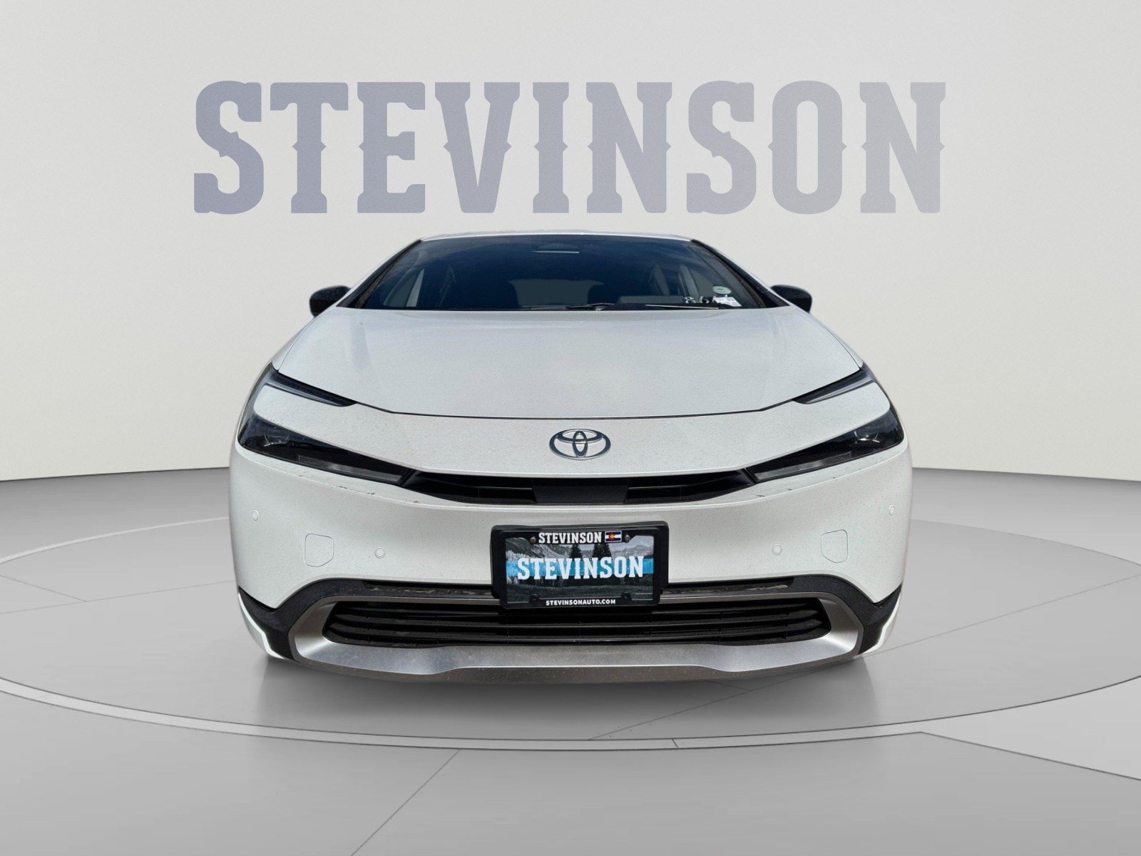 2026 Toyota Prius Plug-in Hybrid SE - Photo 11
