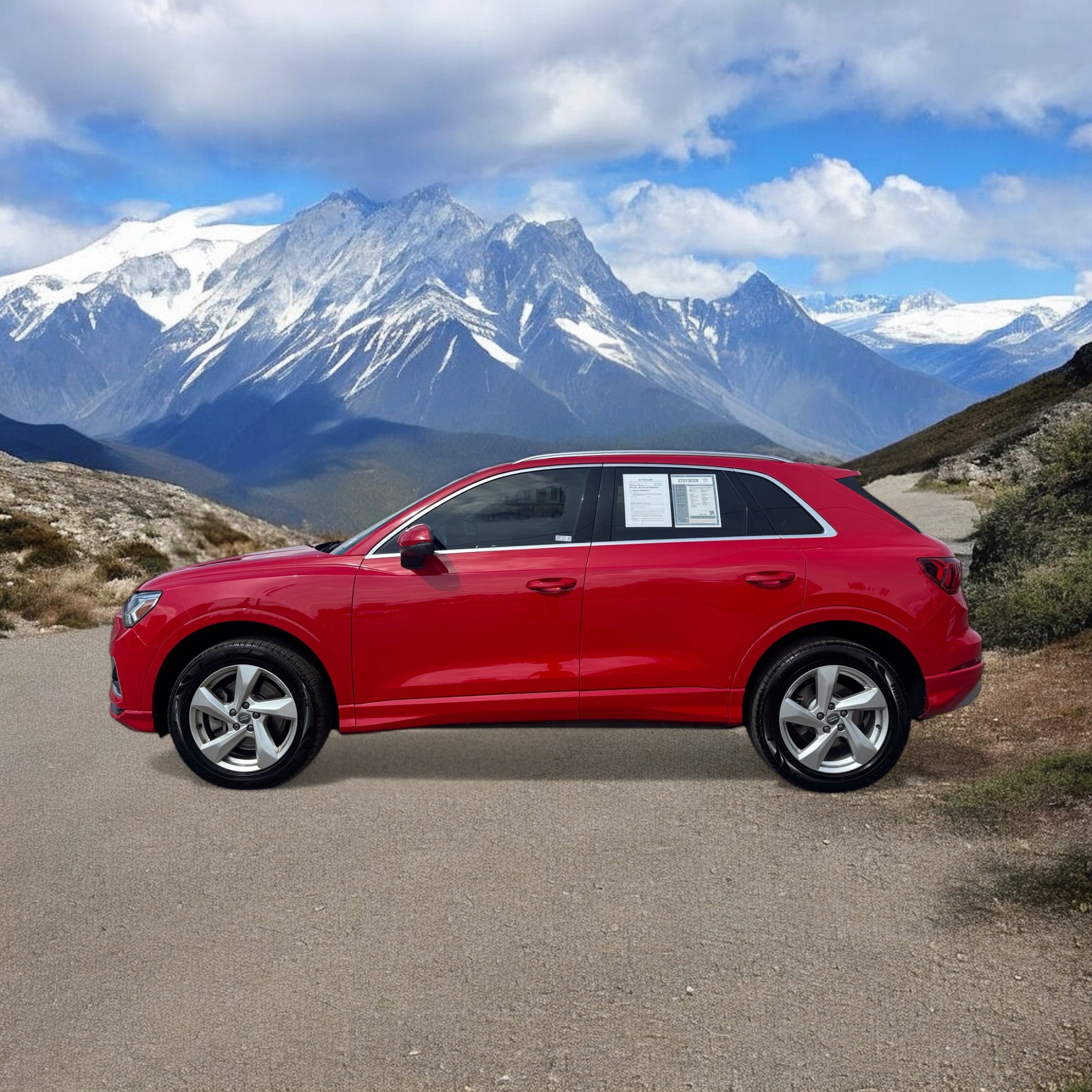 2020 Audi Q3 45 TFSI Premium Plus photo 2