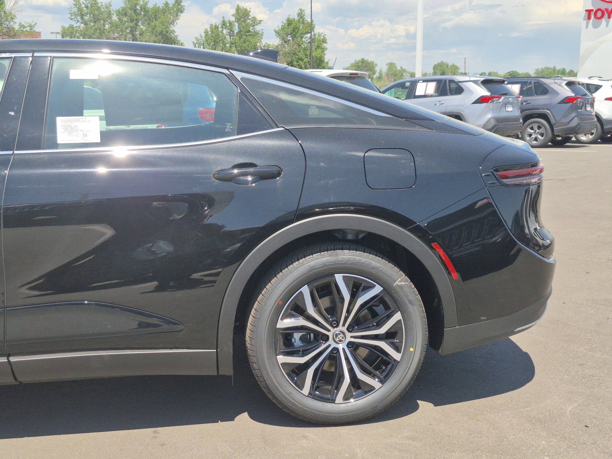 2026 Toyota Crown XLE photo 4