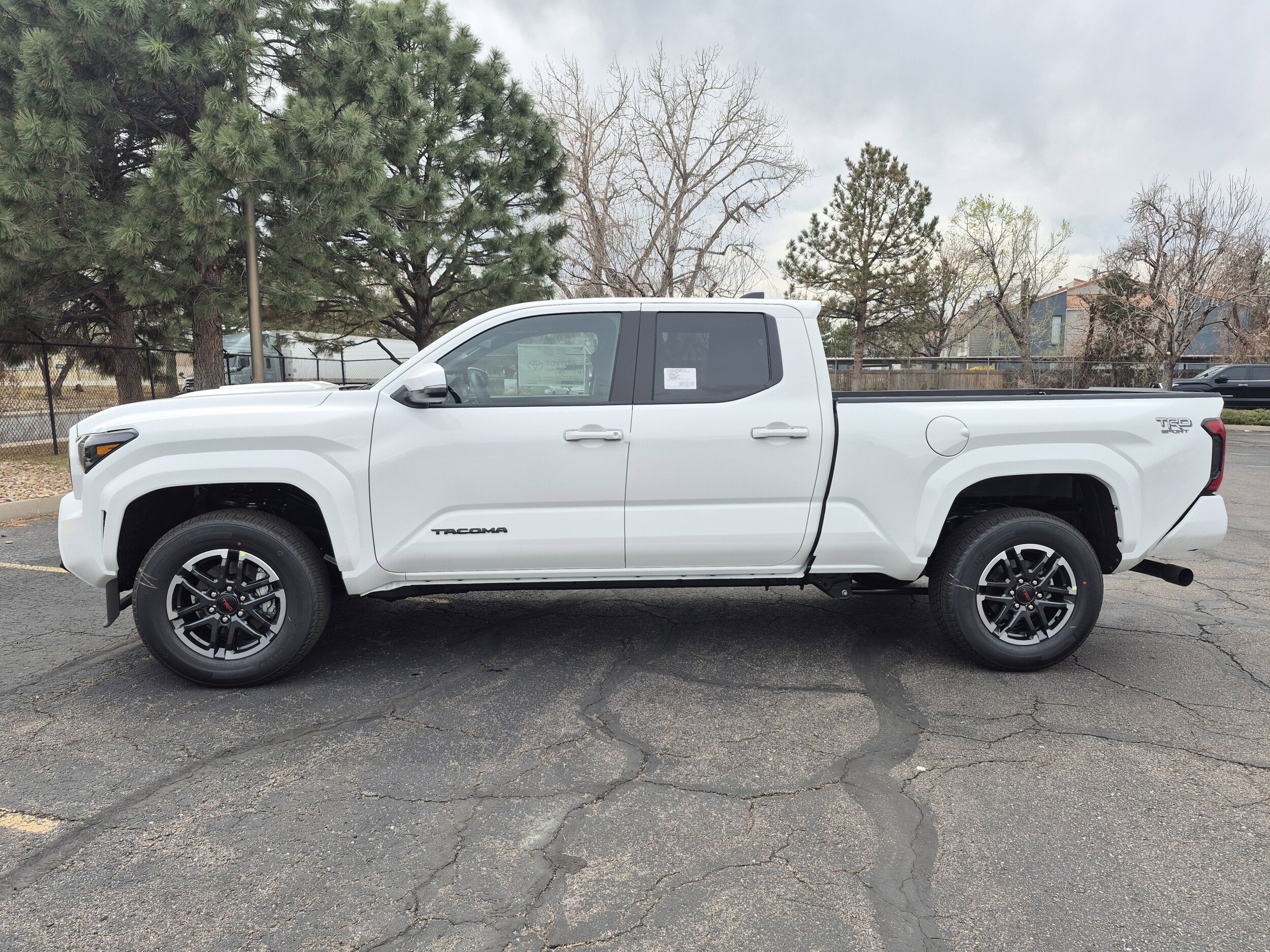 2025 Toyota Tacoma SR5 Double Cab photo 3