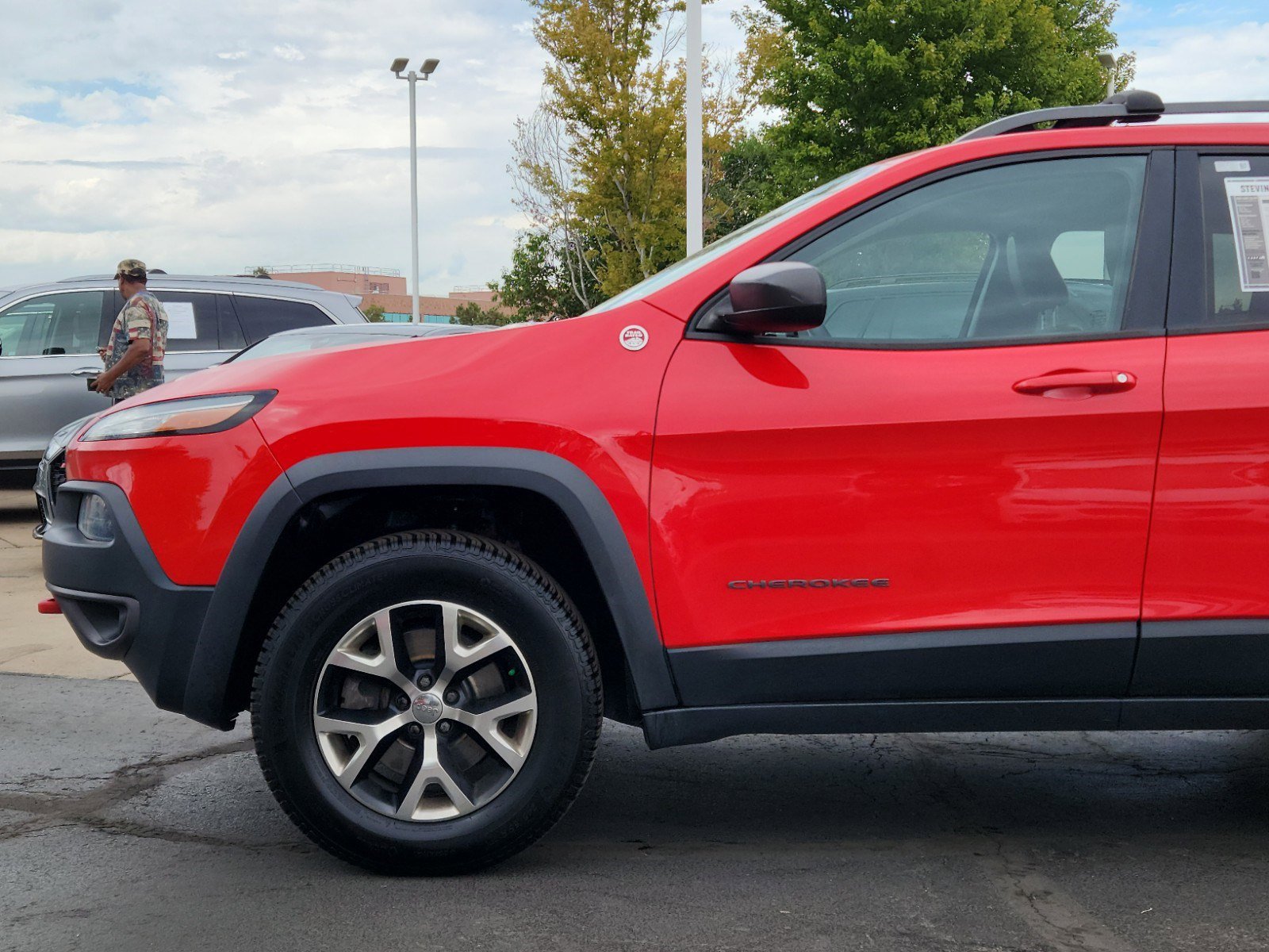 Used 2017 Jeep Cherokee Trailhawk with VIN 1C4PJMBS4HW614608 for sale in Aurora, CO