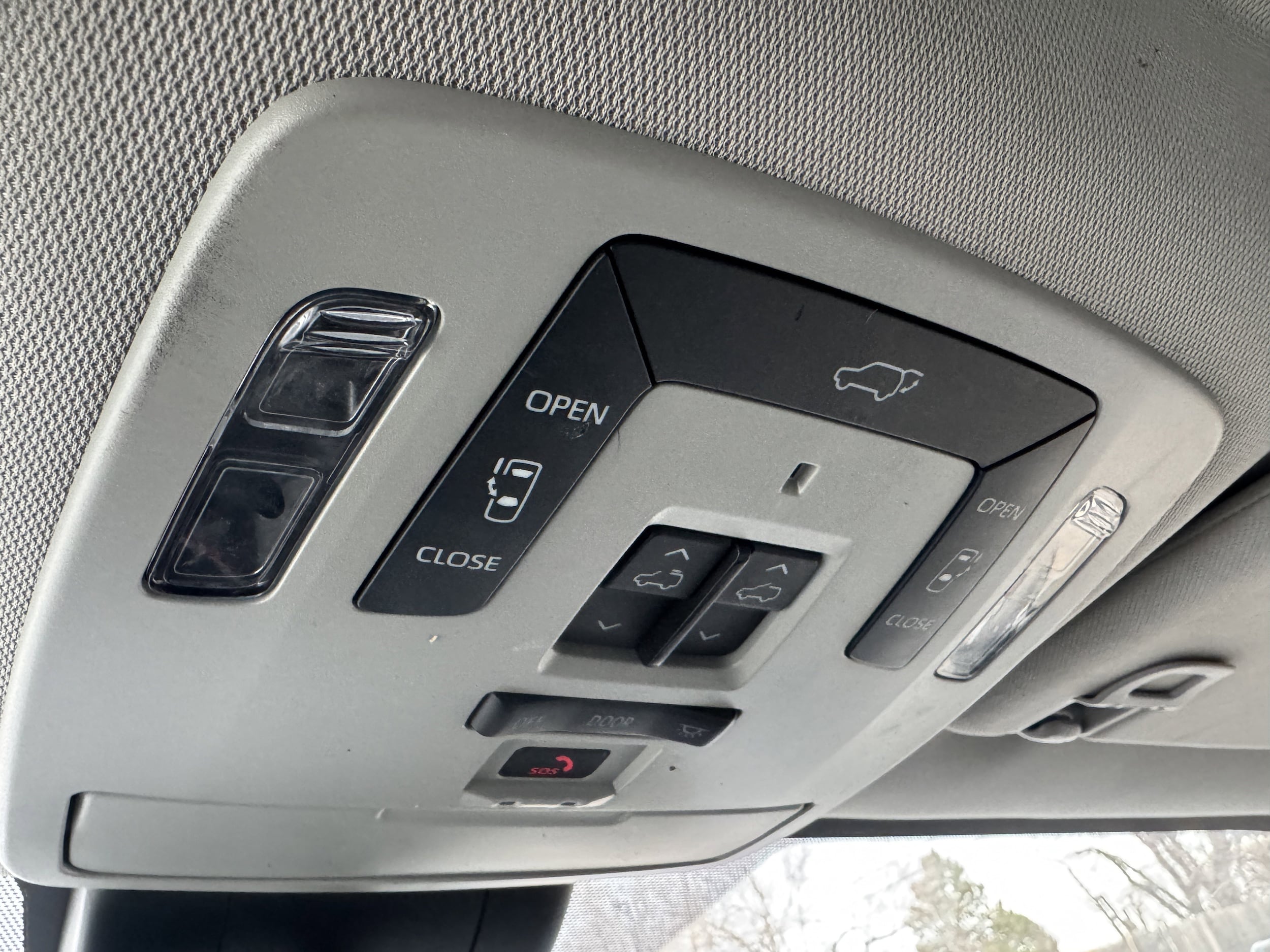 2023 Toyota Sienna Limited - Photo 35