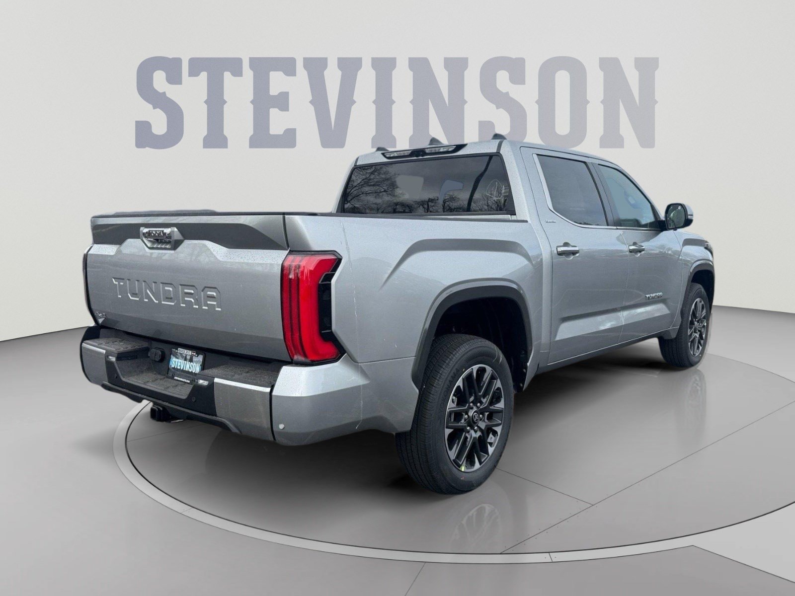 2026 Toyota Tundra Limited - Photo 7