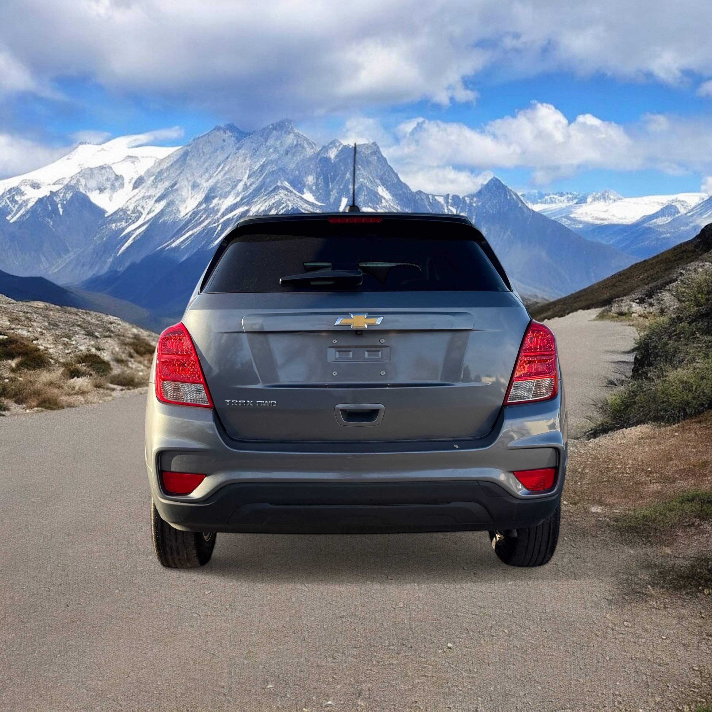 2020 Chevrolet Trax LS photo 4