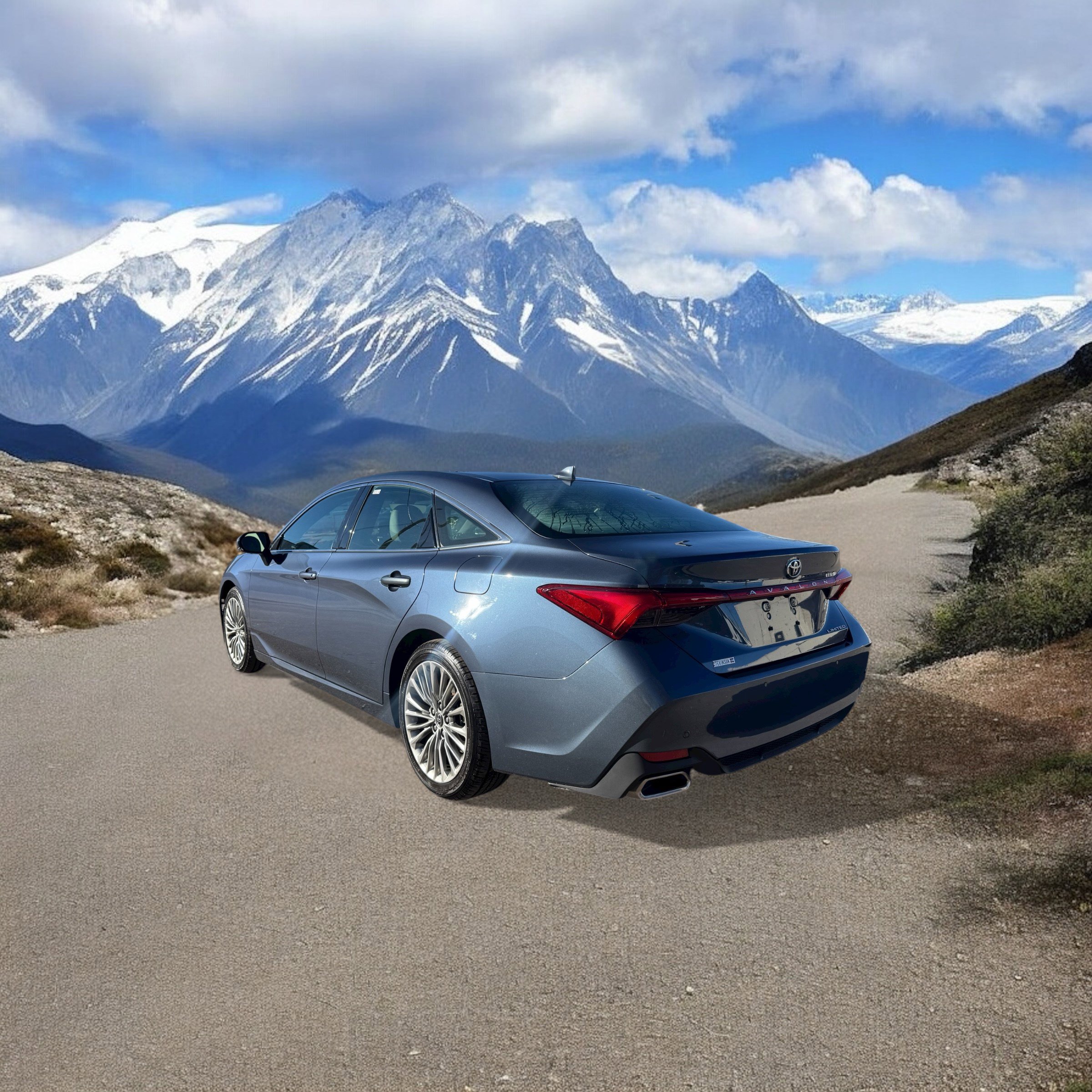 2019 Toyota Avalon Limited photo 3