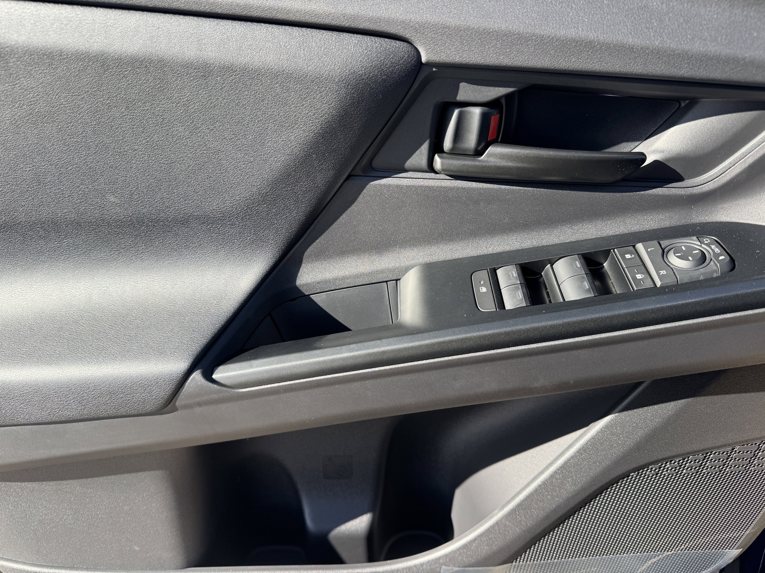 2026 Toyota bZ XLE - Photo 11