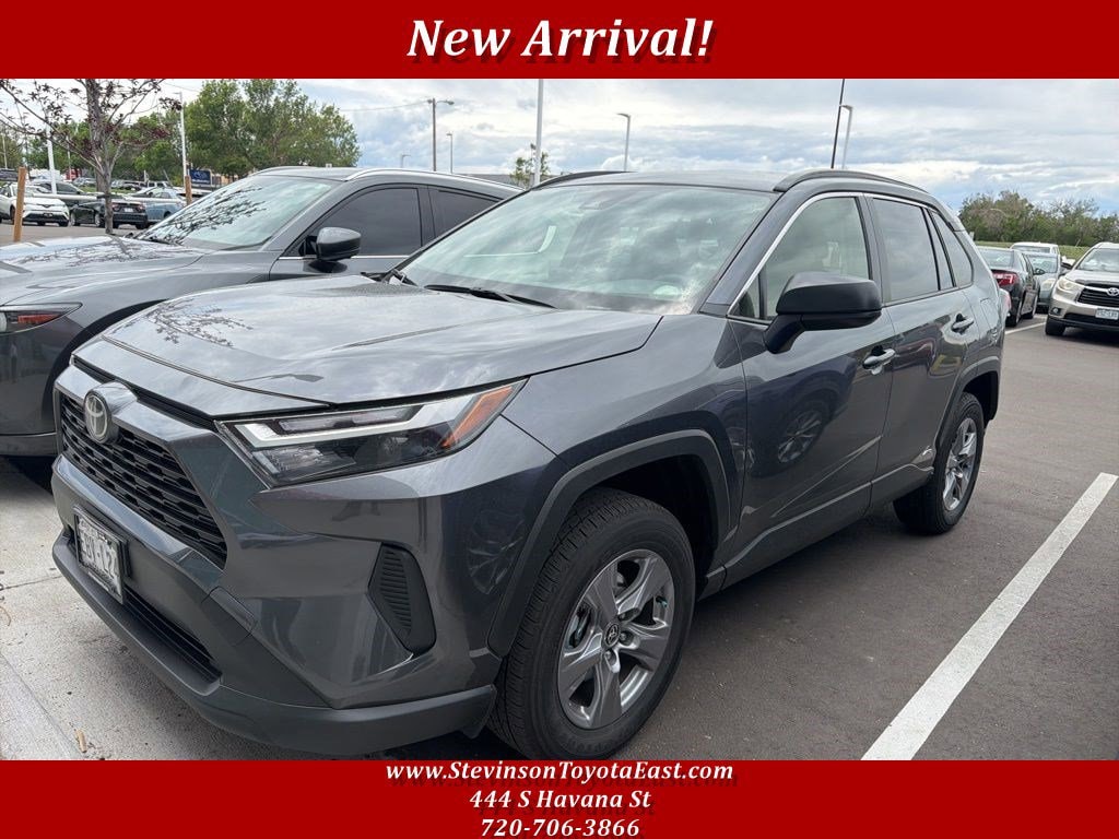 2025 Toyota RAV4 Hybrid LE AWD's photo