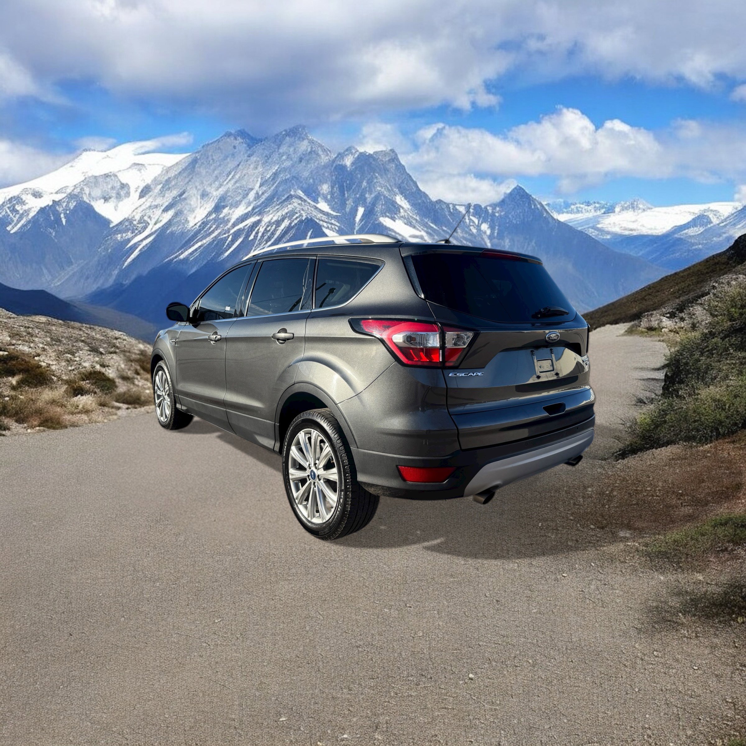 2017 Ford Escape Titanium photo 3