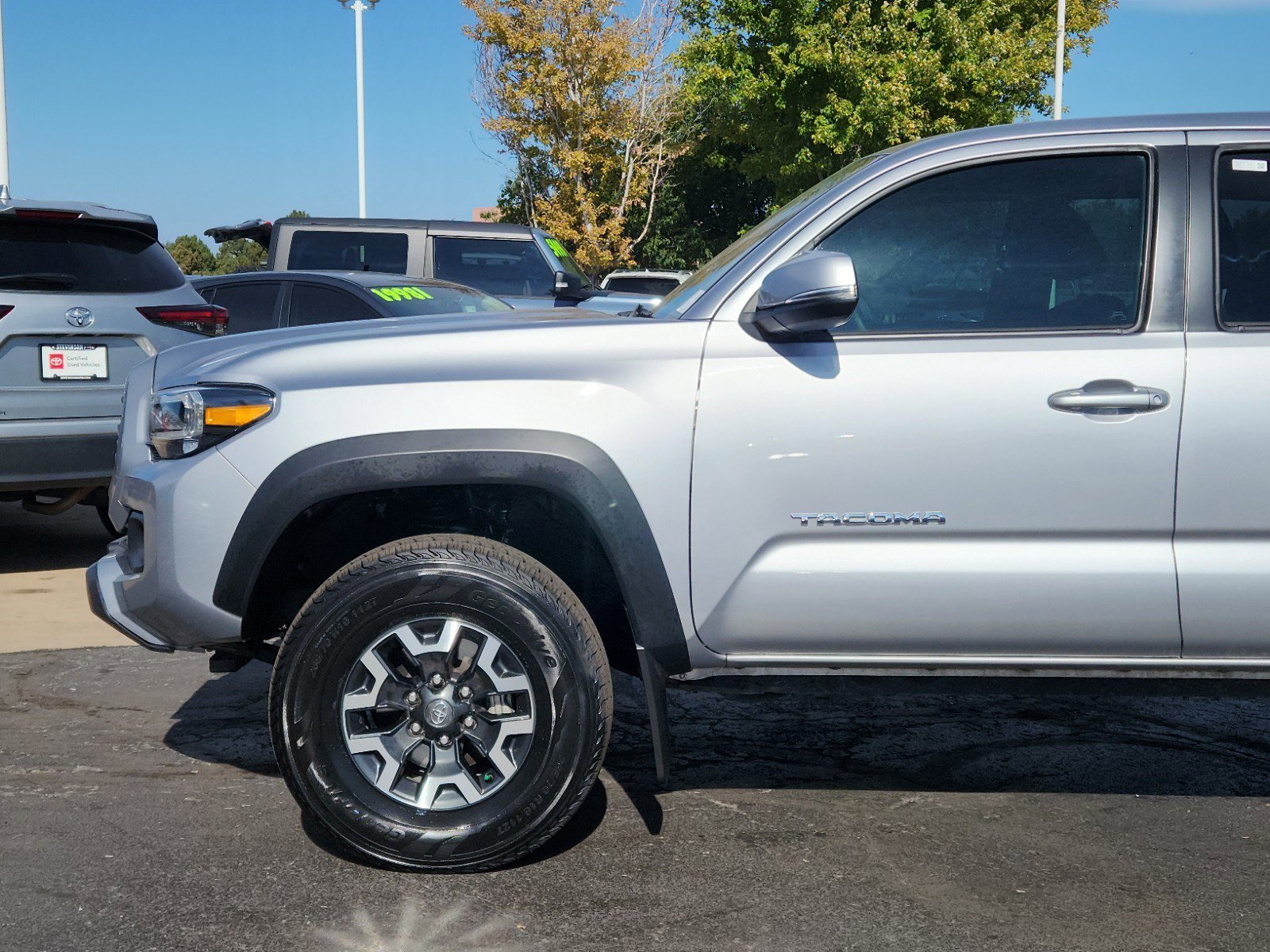 Used 2021 Toyota Tacoma TRD Off Road with VIN 5TFAZ5CNXMX111683 for sale in Aurora, CO