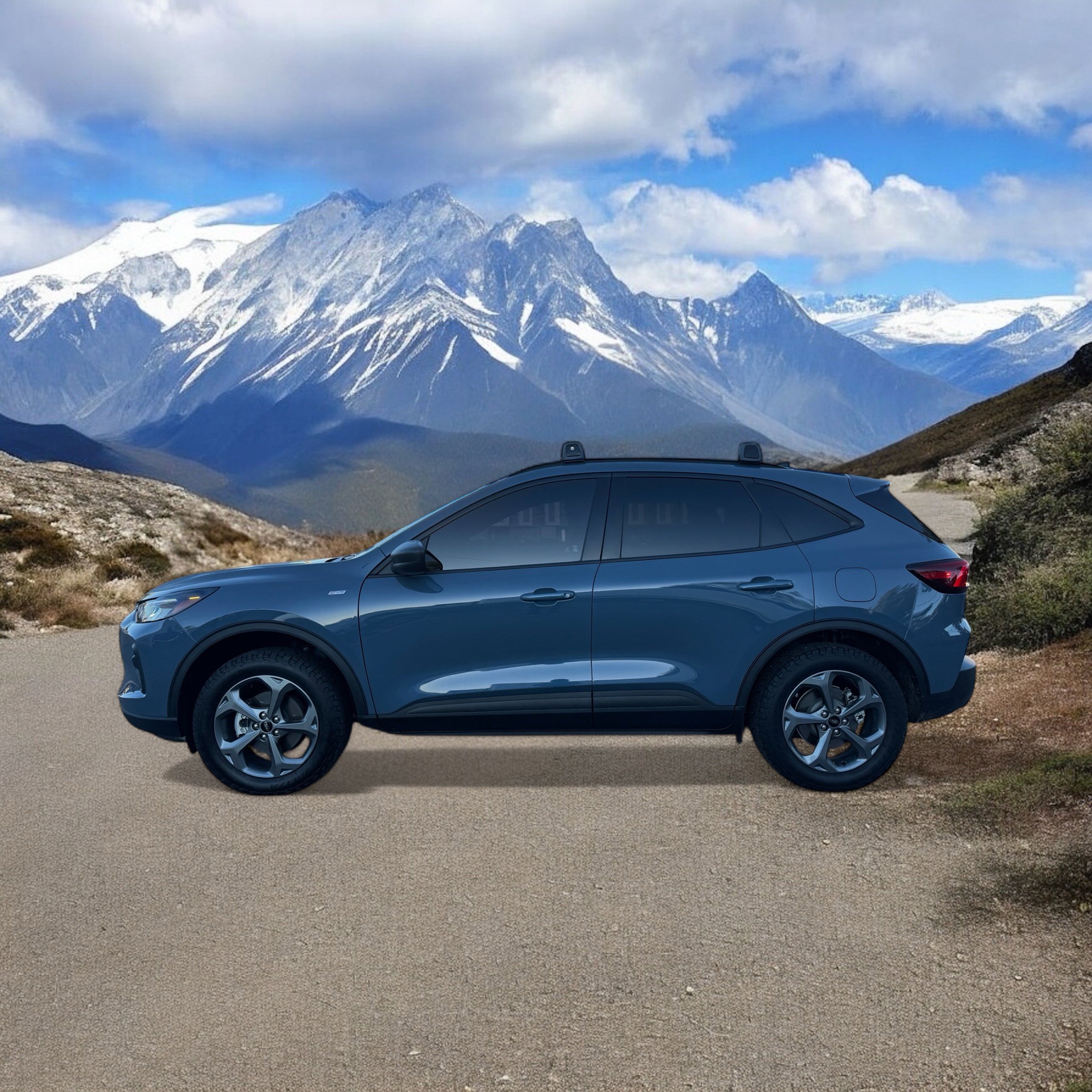 2025 Ford Escape ST-Line photo 2