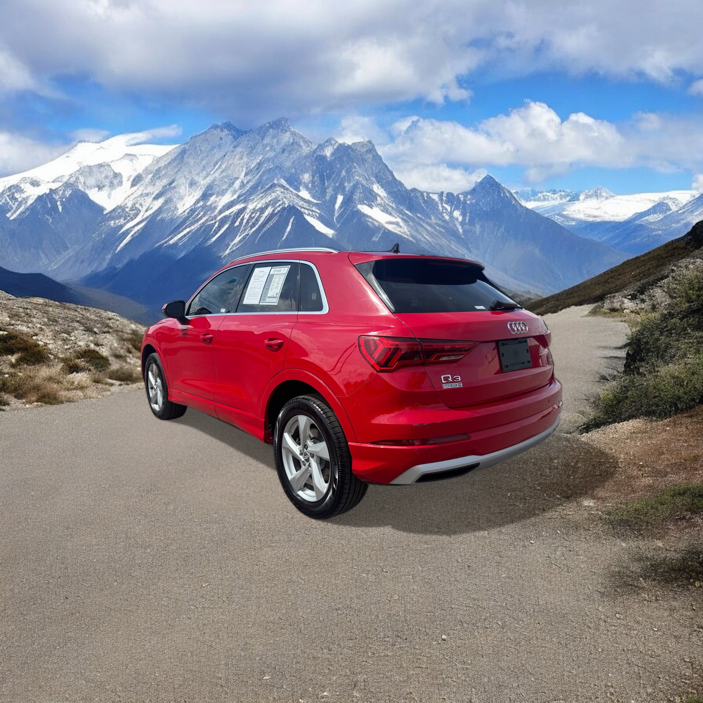 2020 Audi Q3 45 TFSI Premium Plus photo 3