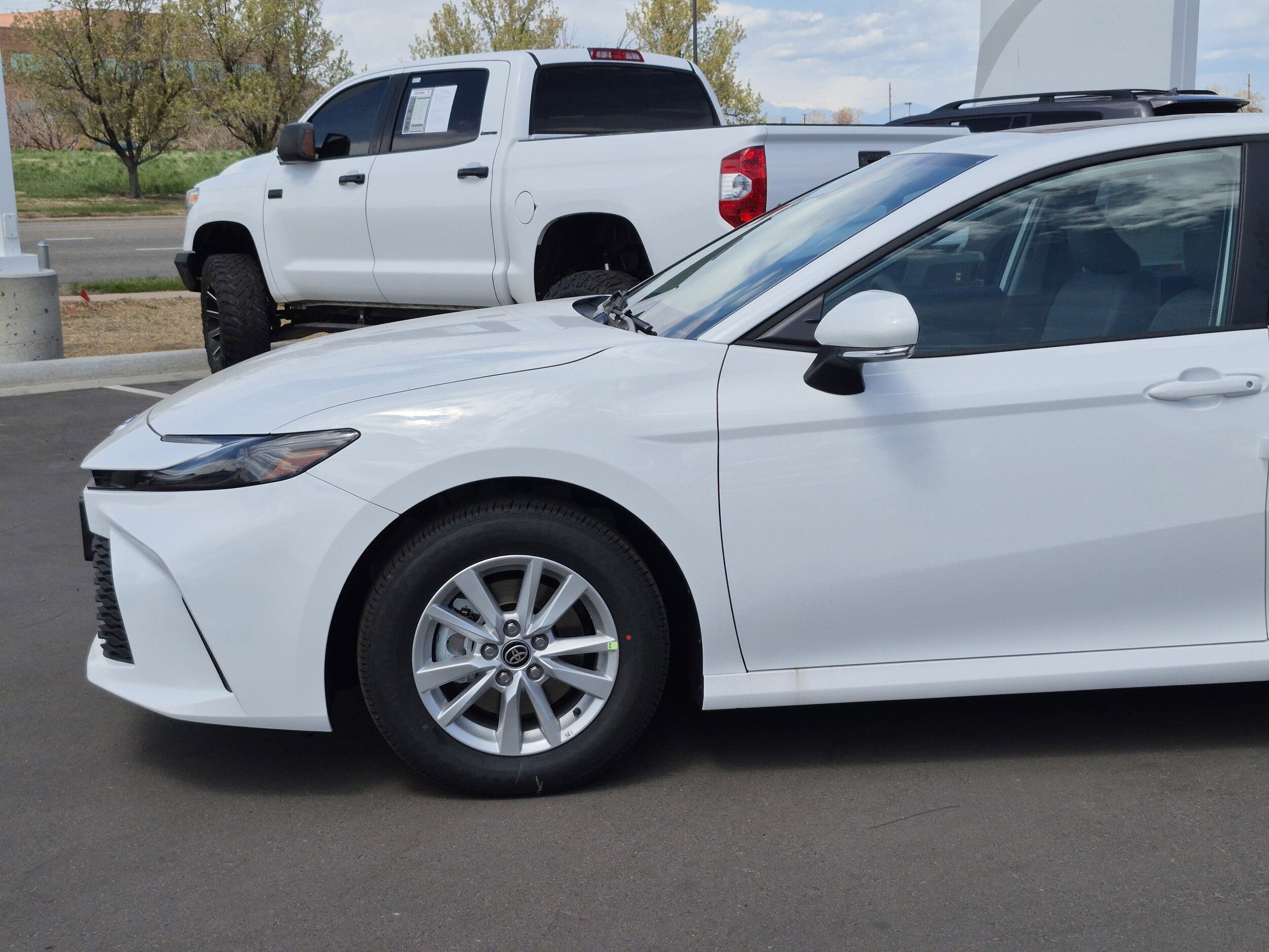 2026 Toyota Camry LE photo 2