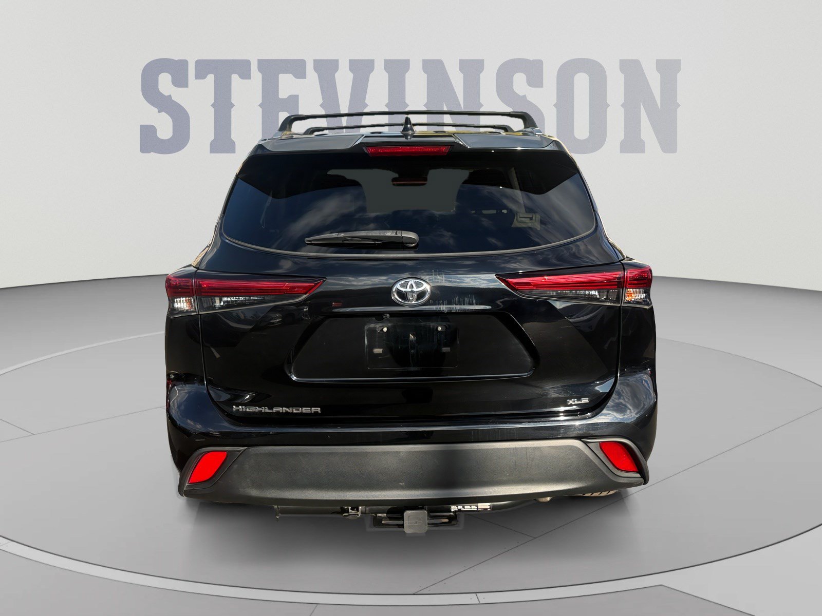 Used 2021 Toyota Highlander XLE SUV