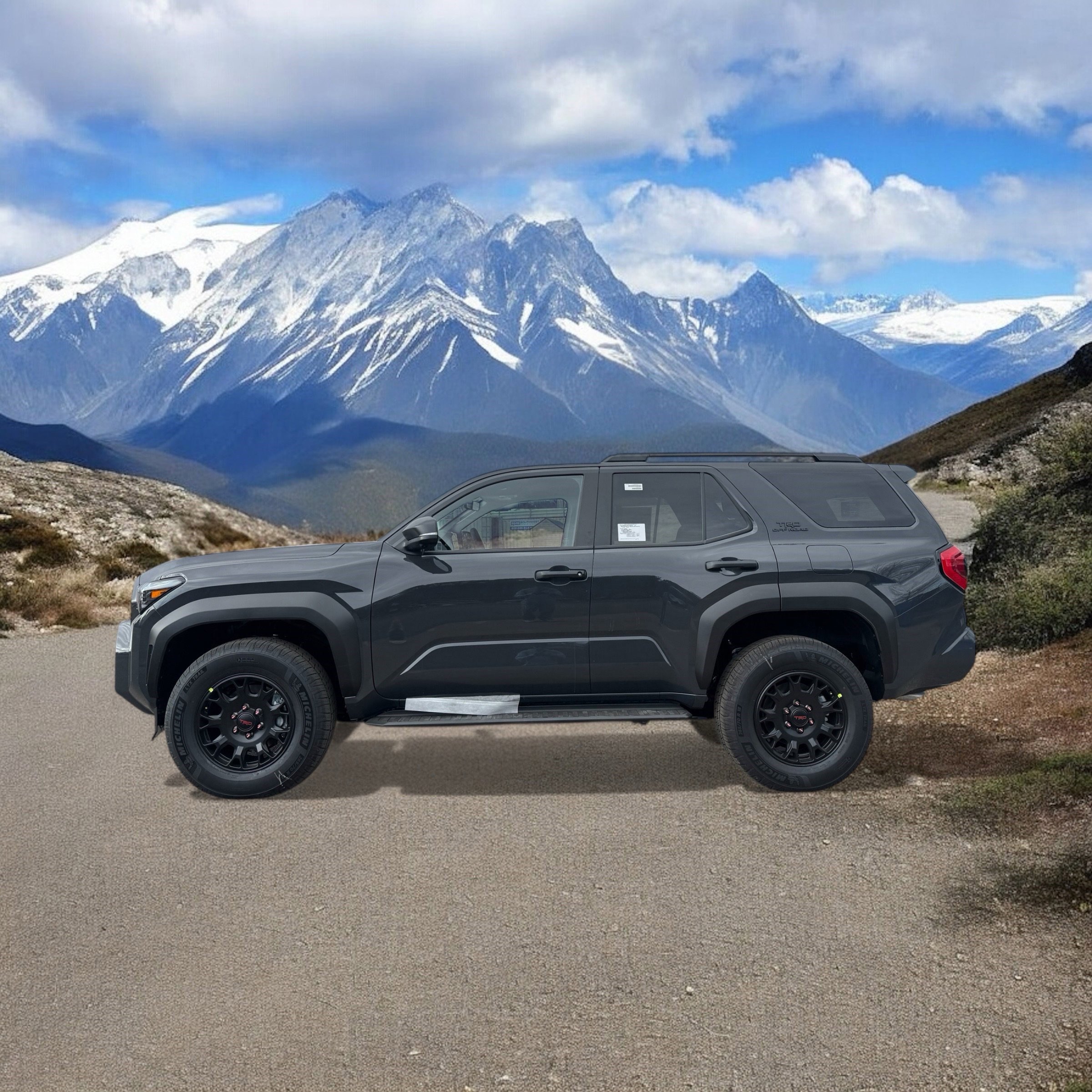 2025 Toyota 4Runner TRD Off-Road Premium photo 2