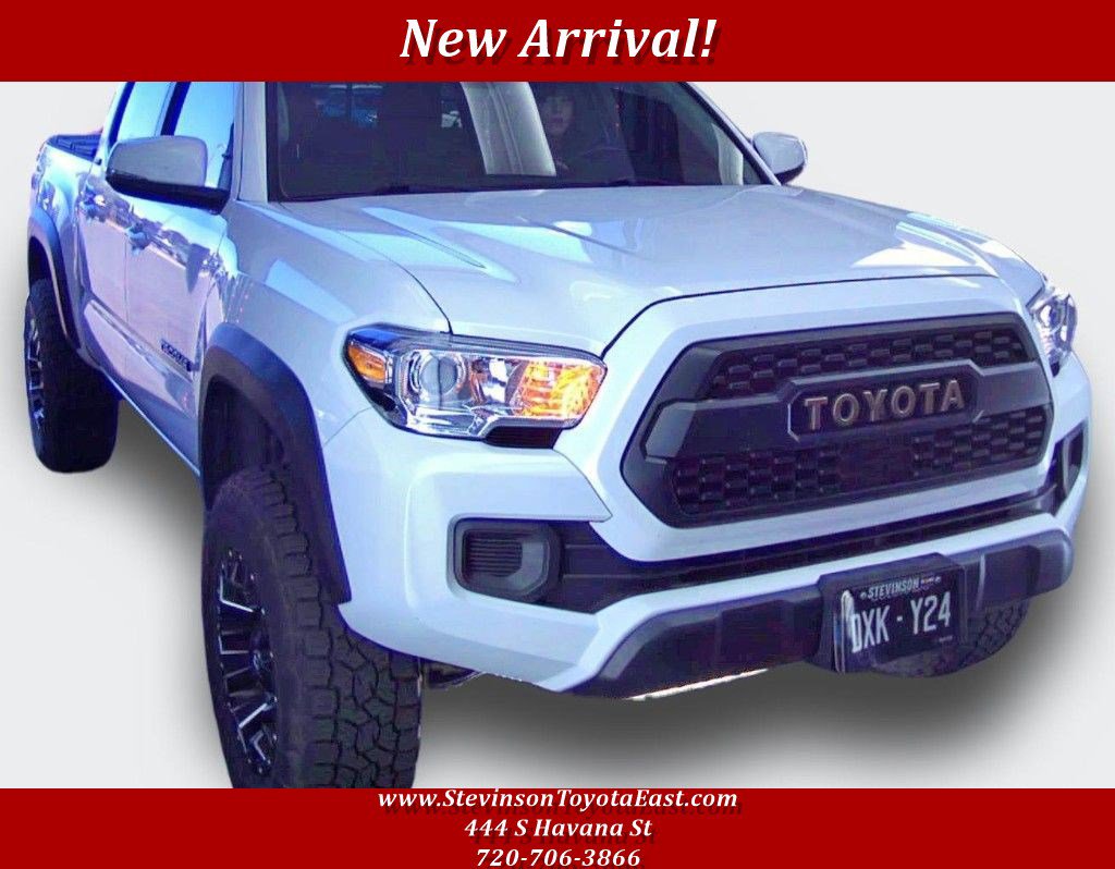 2023 Toyota Tacoma Trail Double Cab 4WD V6 Auto Short Bed's photo