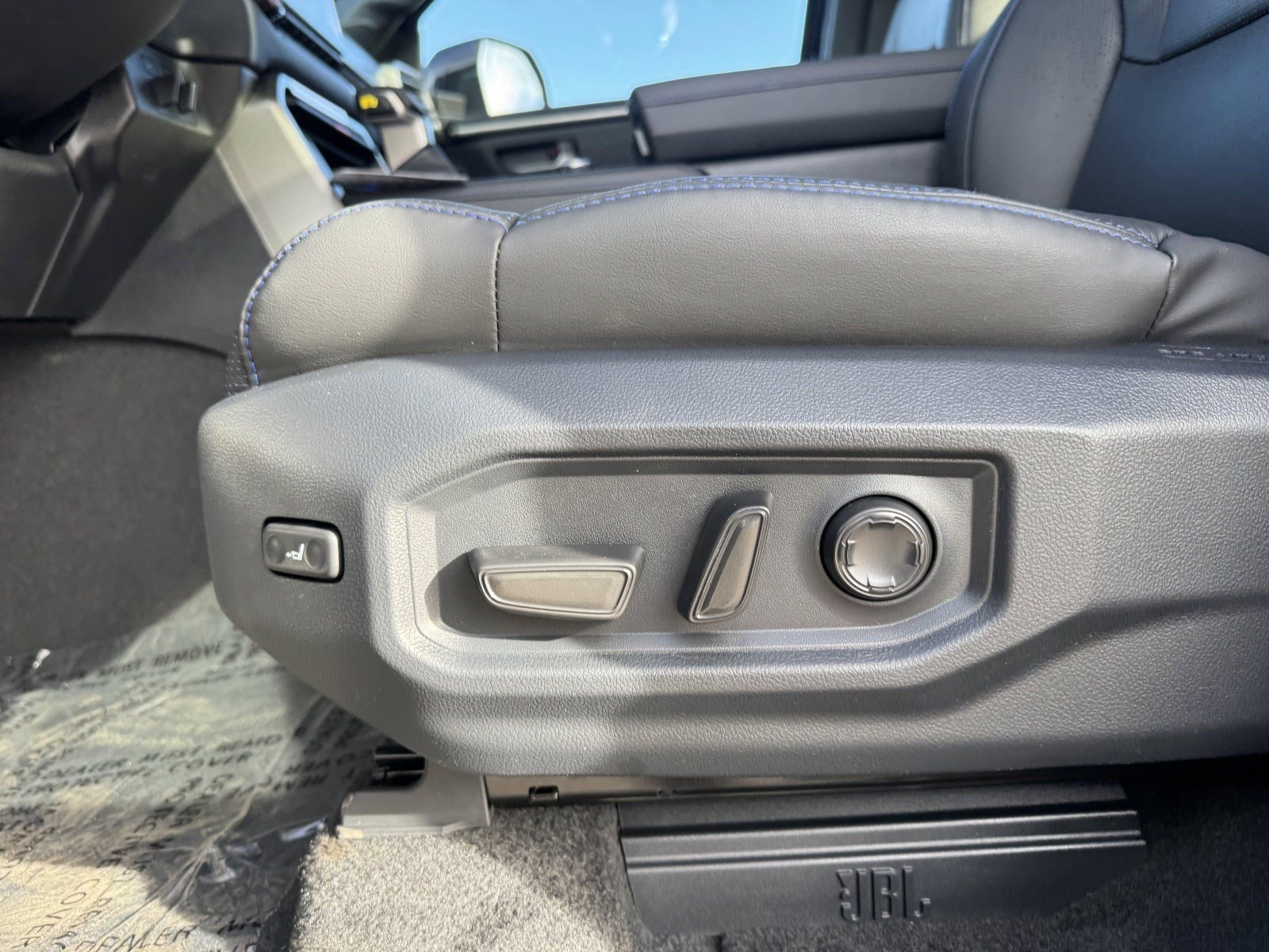 2026 Toyota Tundra Platinum - Photo 13