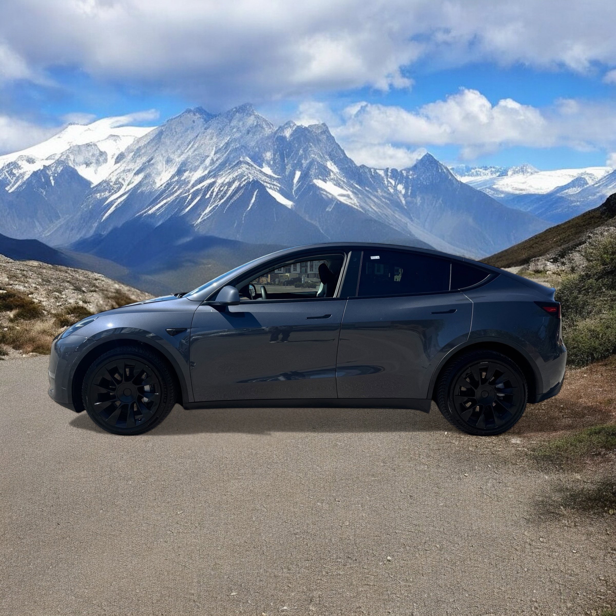 Used 2022 Tesla Model Y Long Range with VIN 7SAYGDEE9NF450302 for sale in Aurora, CO