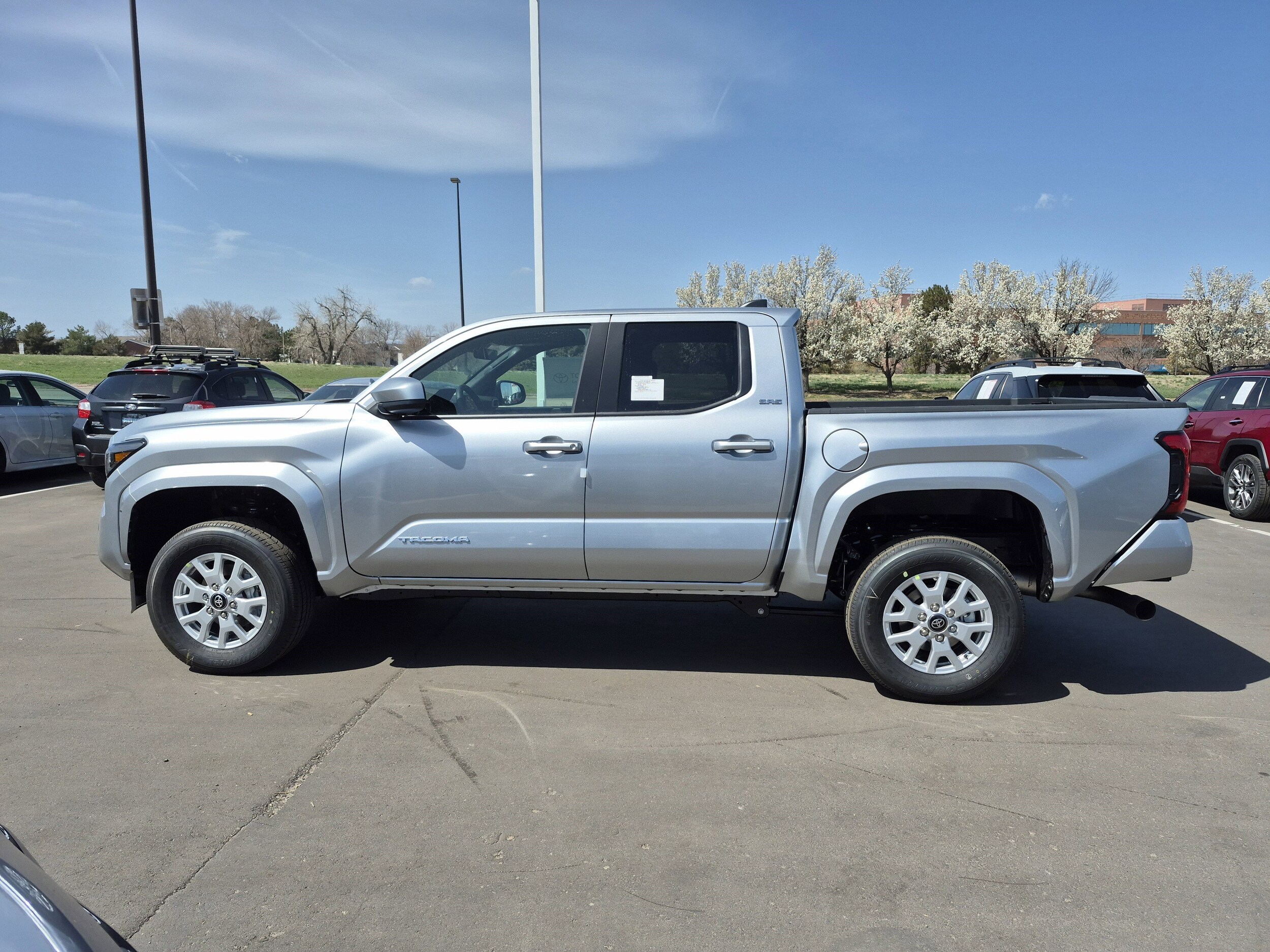 2025 Toyota Tacoma SR5 Double Cab photo 3