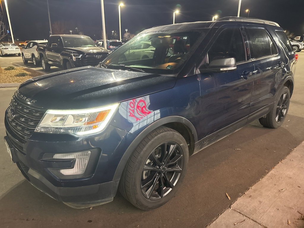 2017 Ford Explorer XLT's photo