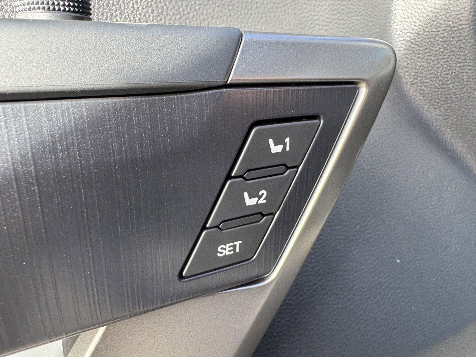 2026 Toyota Tundra Platinum - Photo 11