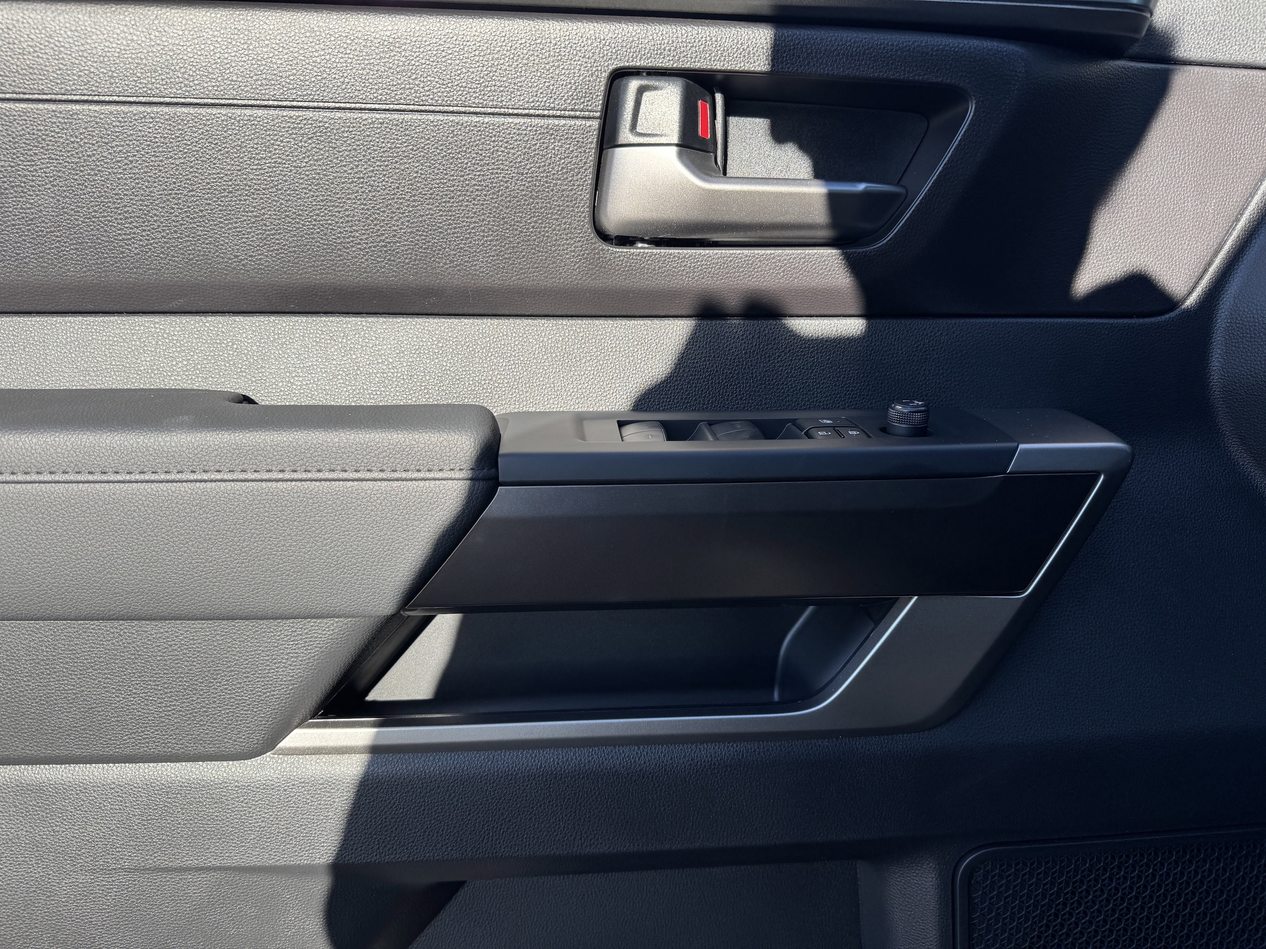 2026 Toyota Tundra SR5 - Photo 13