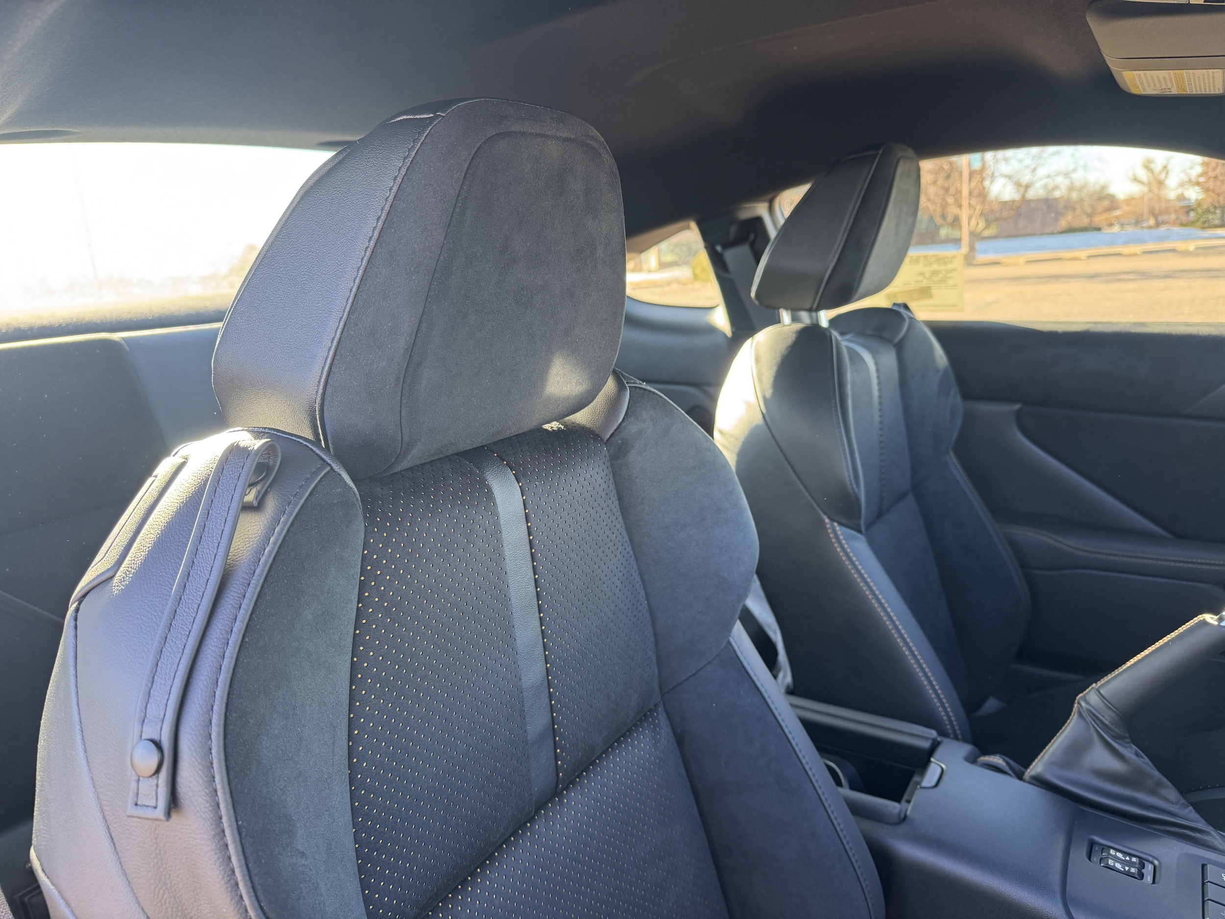 2026 Toyota GR86 Yuzu Edition - Photo 19