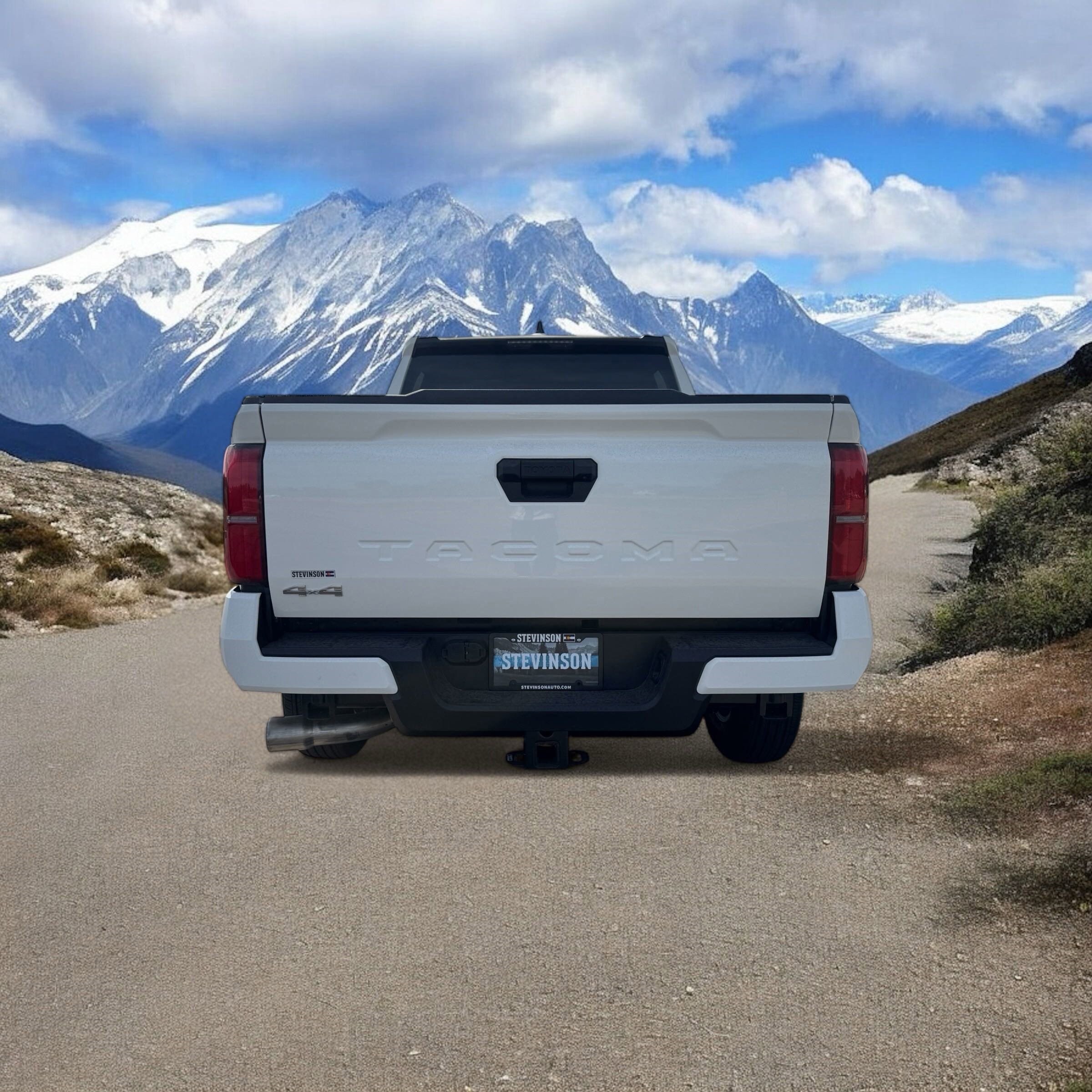 2025 Toyota Tacoma SR5 Double Cab photo 4