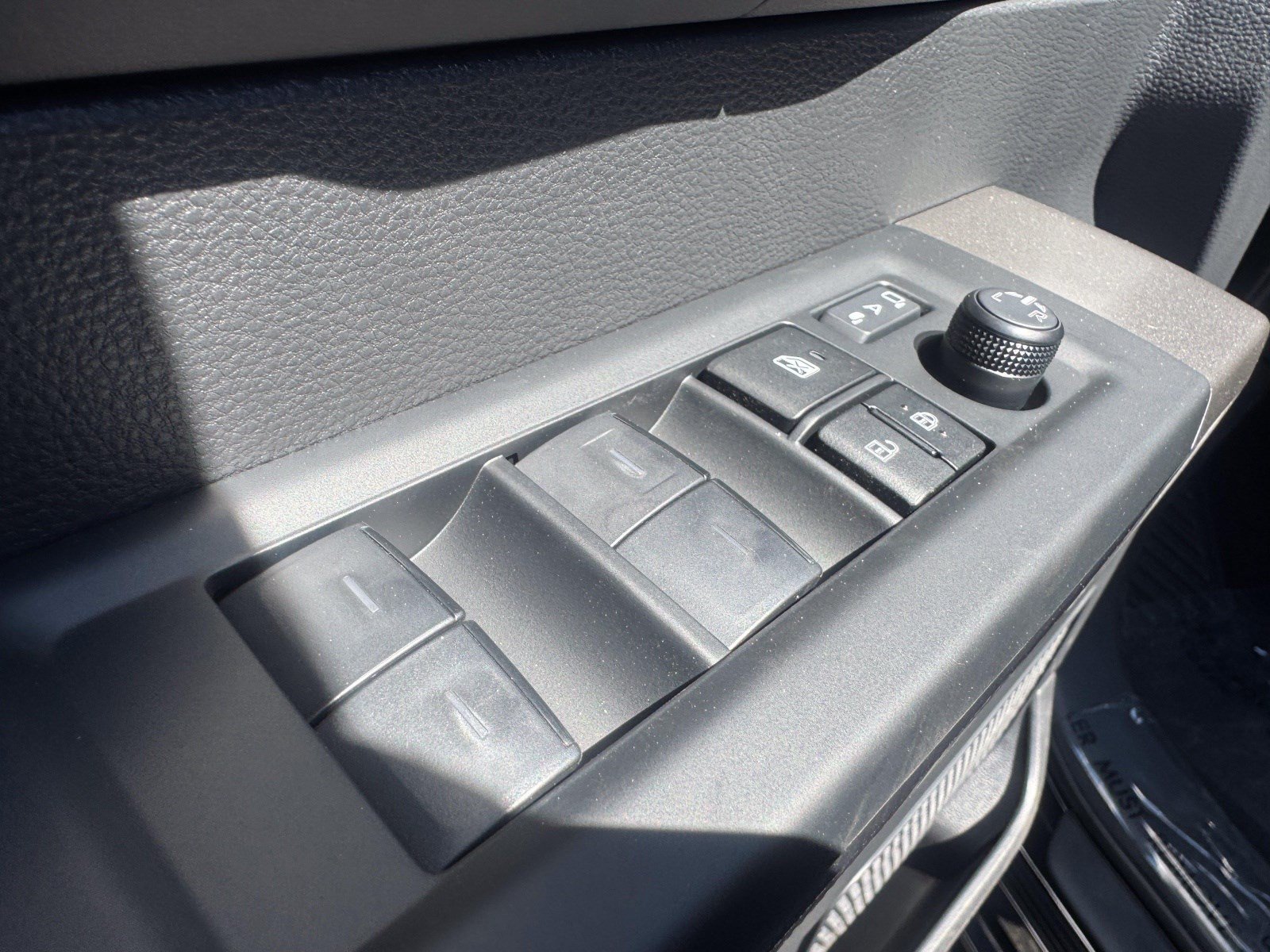 2026 Toyota Tundra Platinum - Photo 10