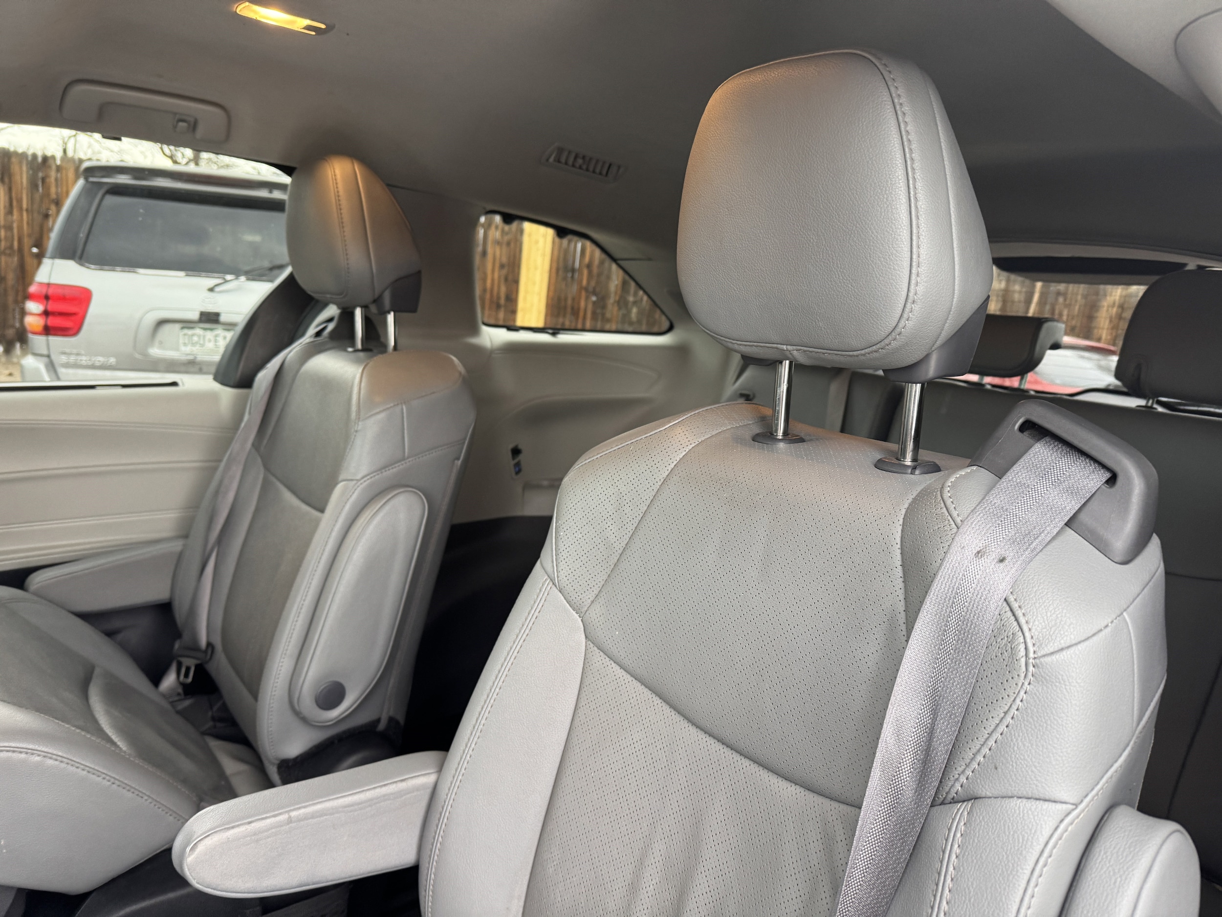 2023 Toyota Sienna Limited - Photo 18