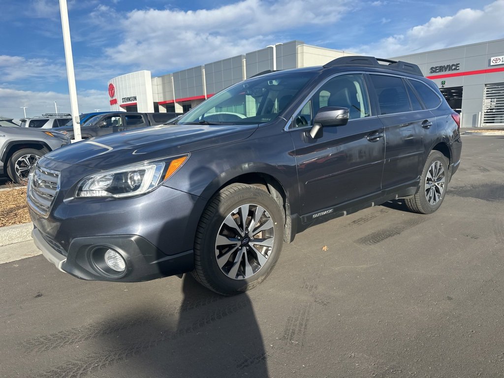 2017 Subaru Outback Limited's photo