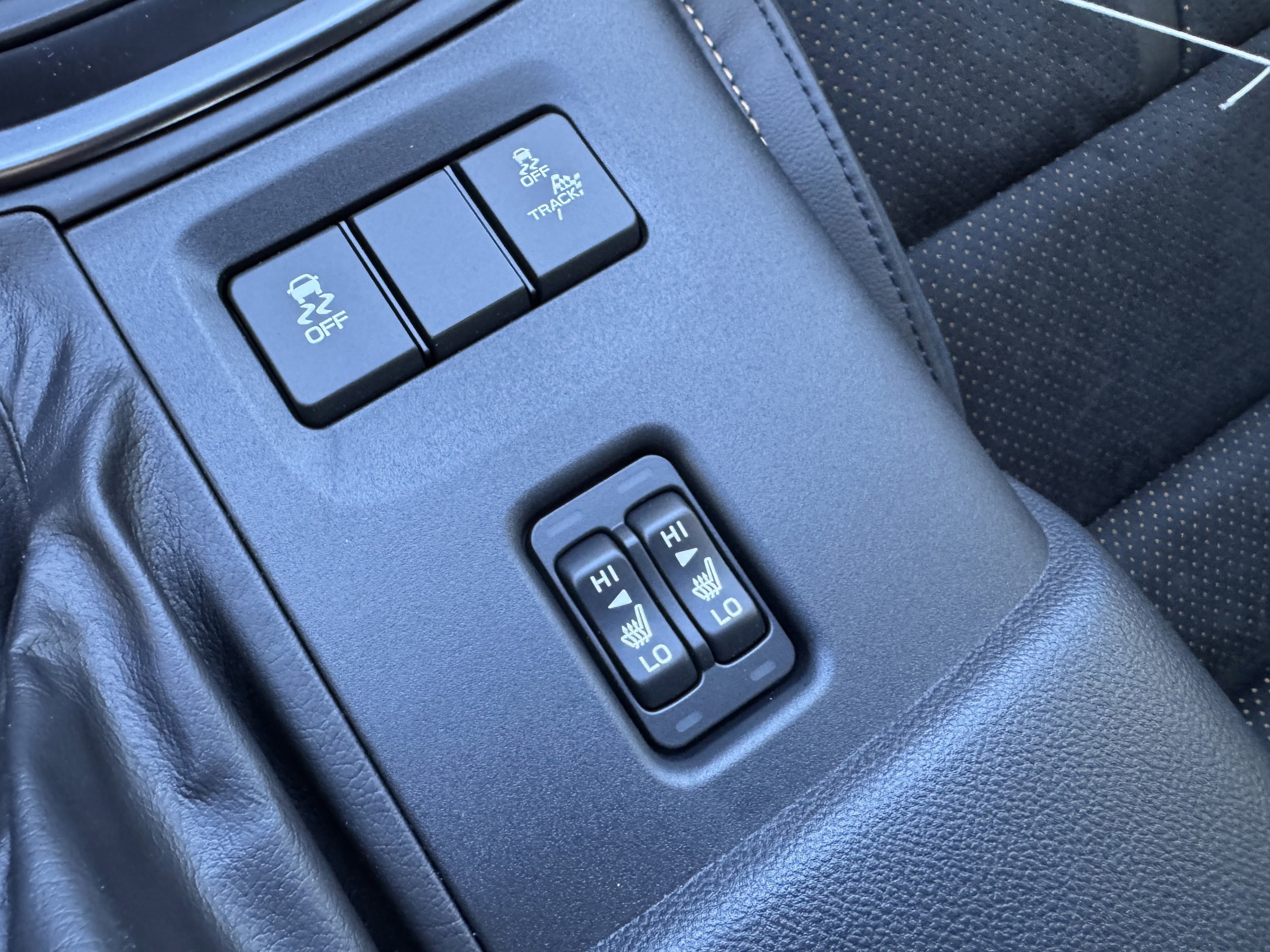 2026 Toyota GR86 Yuzu Edition - Photo 27