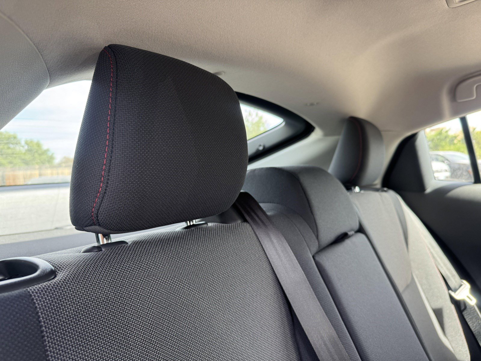 2026 Toyota Prius Plug-in Hybrid SE - Photo 21