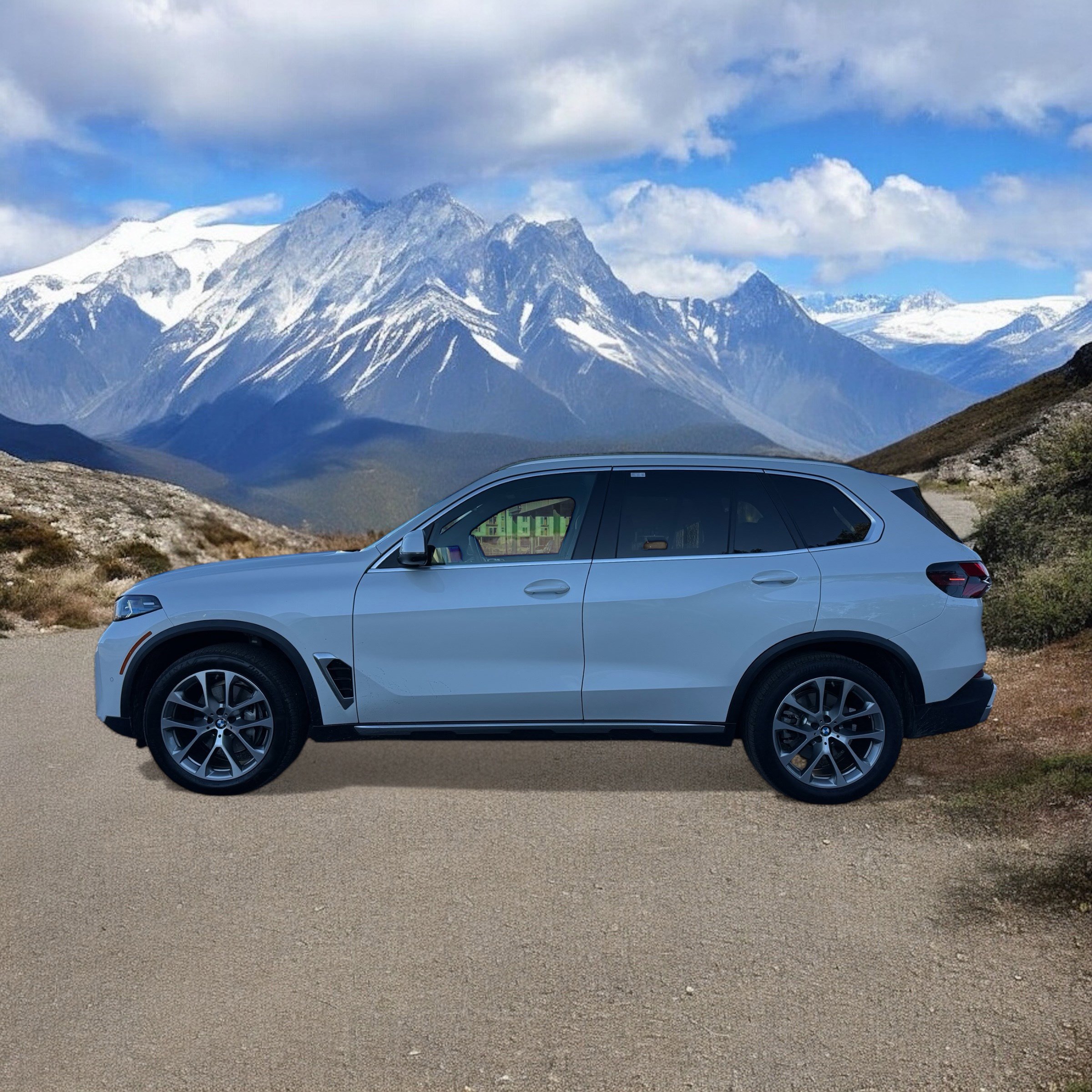 2025 Bmw X5 xDrive40i photo 2