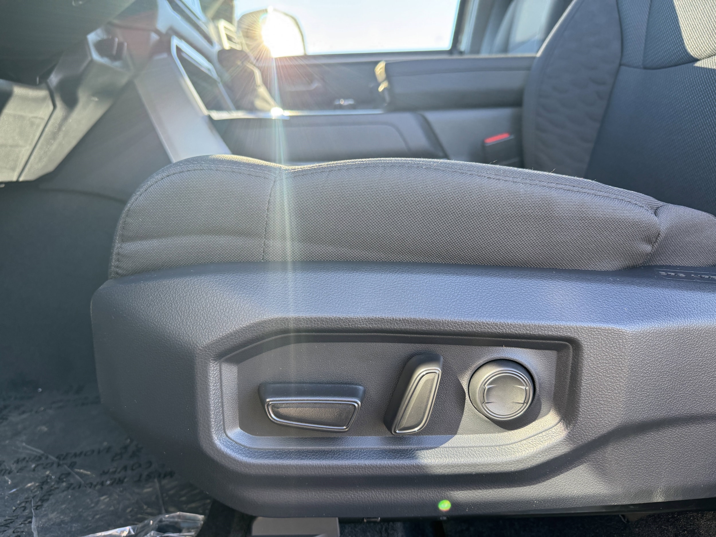 2026 Toyota Tundra SR5 - Photo 15