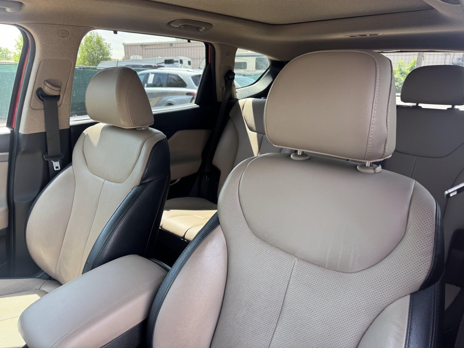 2020 Hyundai Santa Fe Limited - Photo 16