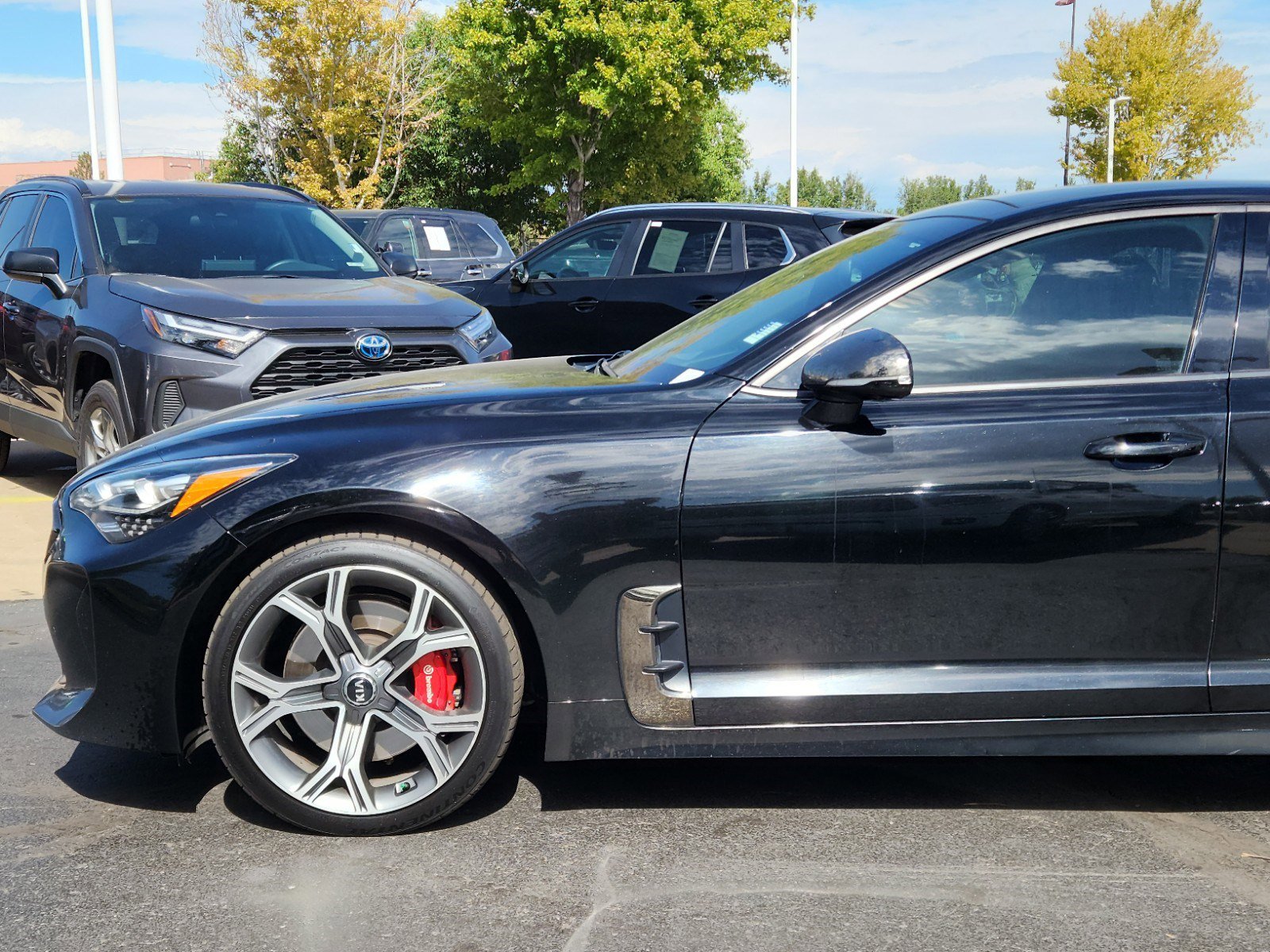 Used 2019 Kia Stinger GT2 with VIN KNAE55LCXK6058267 for sale in Aurora, CO