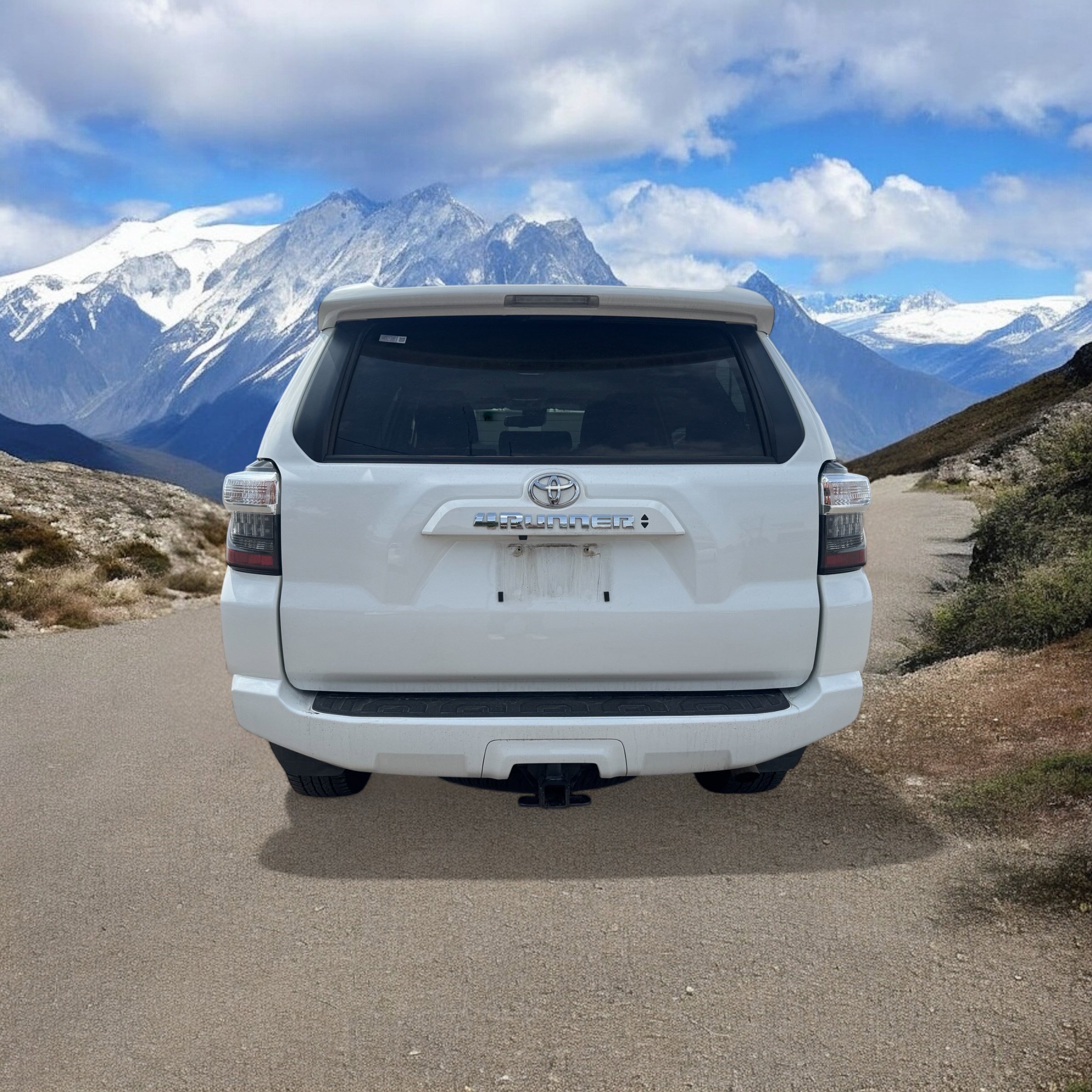 2023 Toyota 4Runner SR5 photo 3