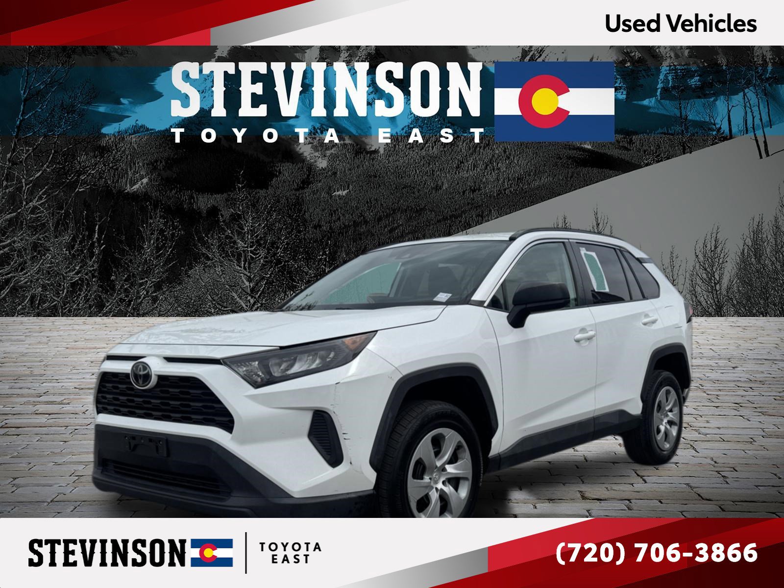 2019 Toyota RAV4 LE FWD's photo