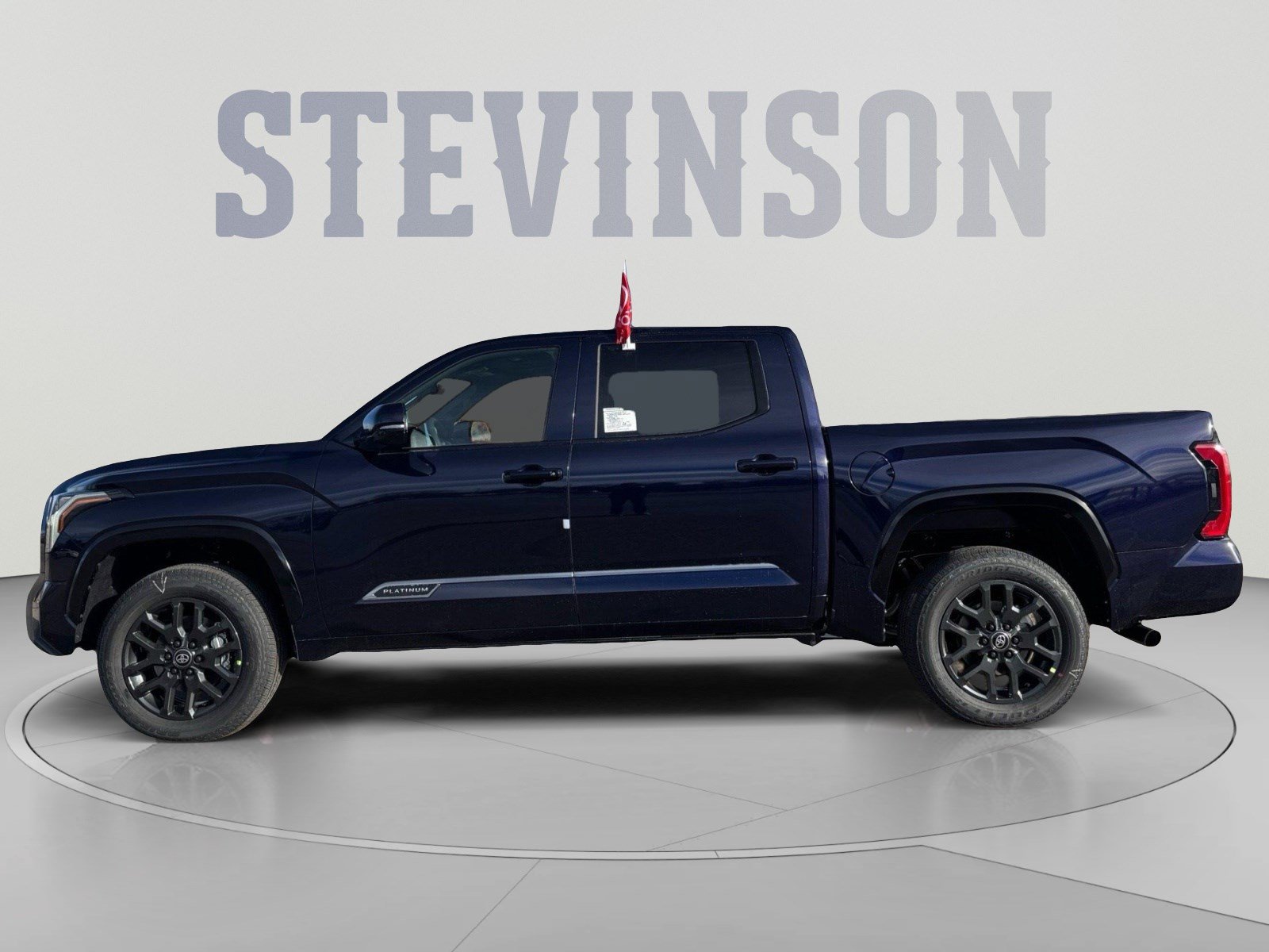 2026 Toyota Tundra Platinum - Photo 2